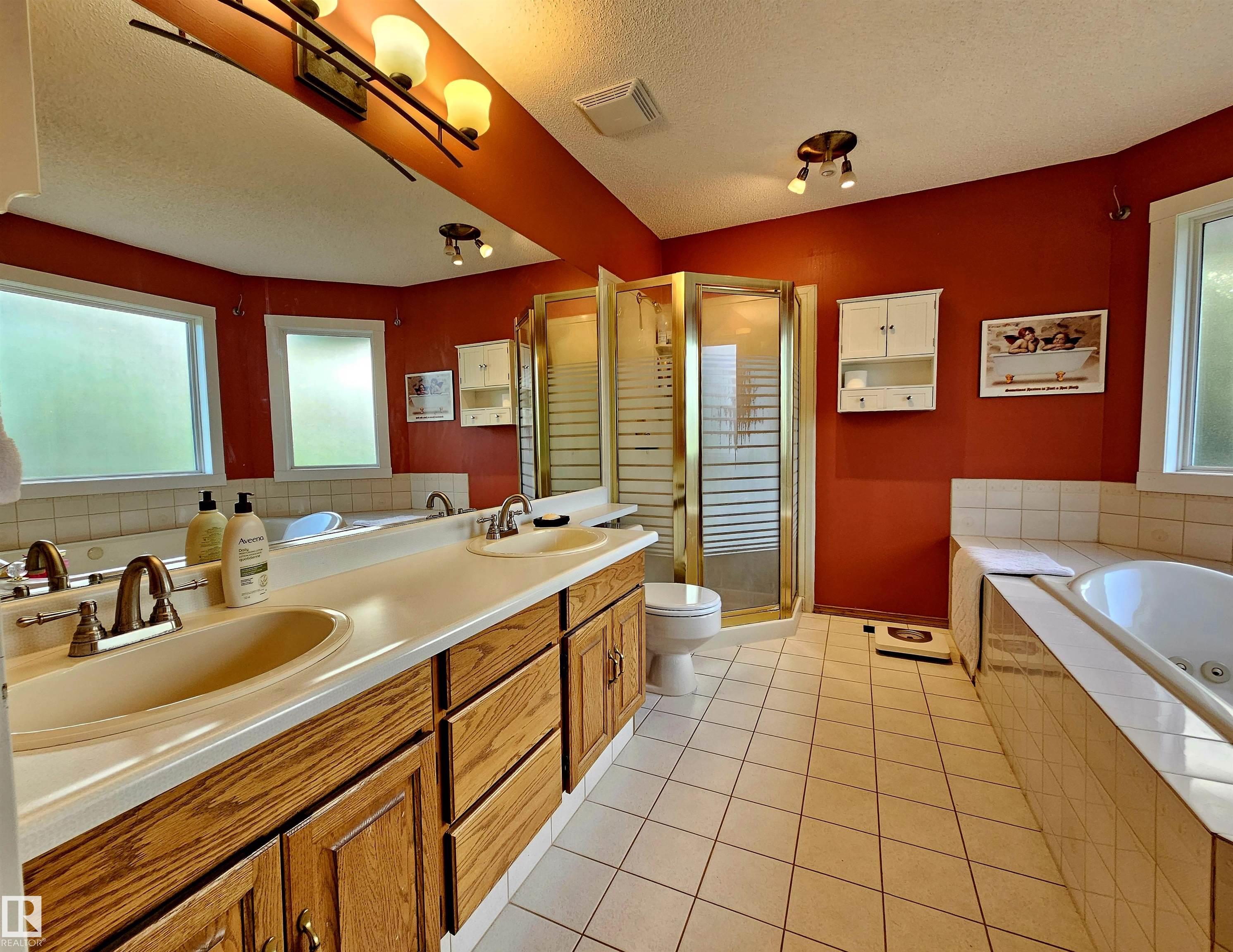 Photo 43 at 122 Glencoe Boulevard, Craigavon, Sherwood Park