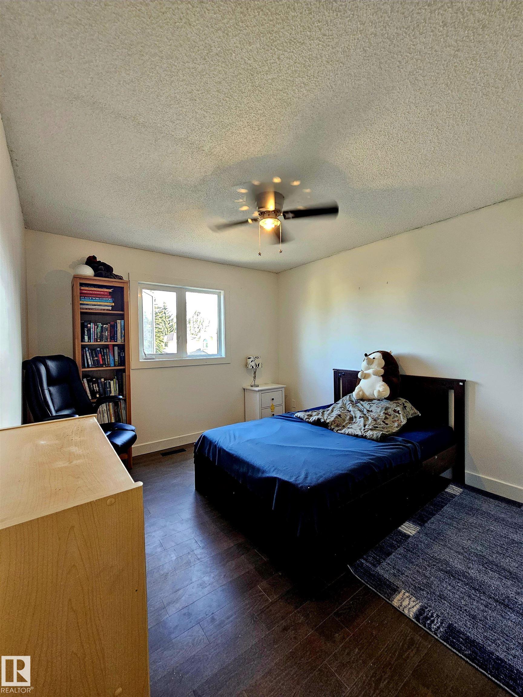 Photo 48 at 122 Glencoe Boulevard, Craigavon, Sherwood Park