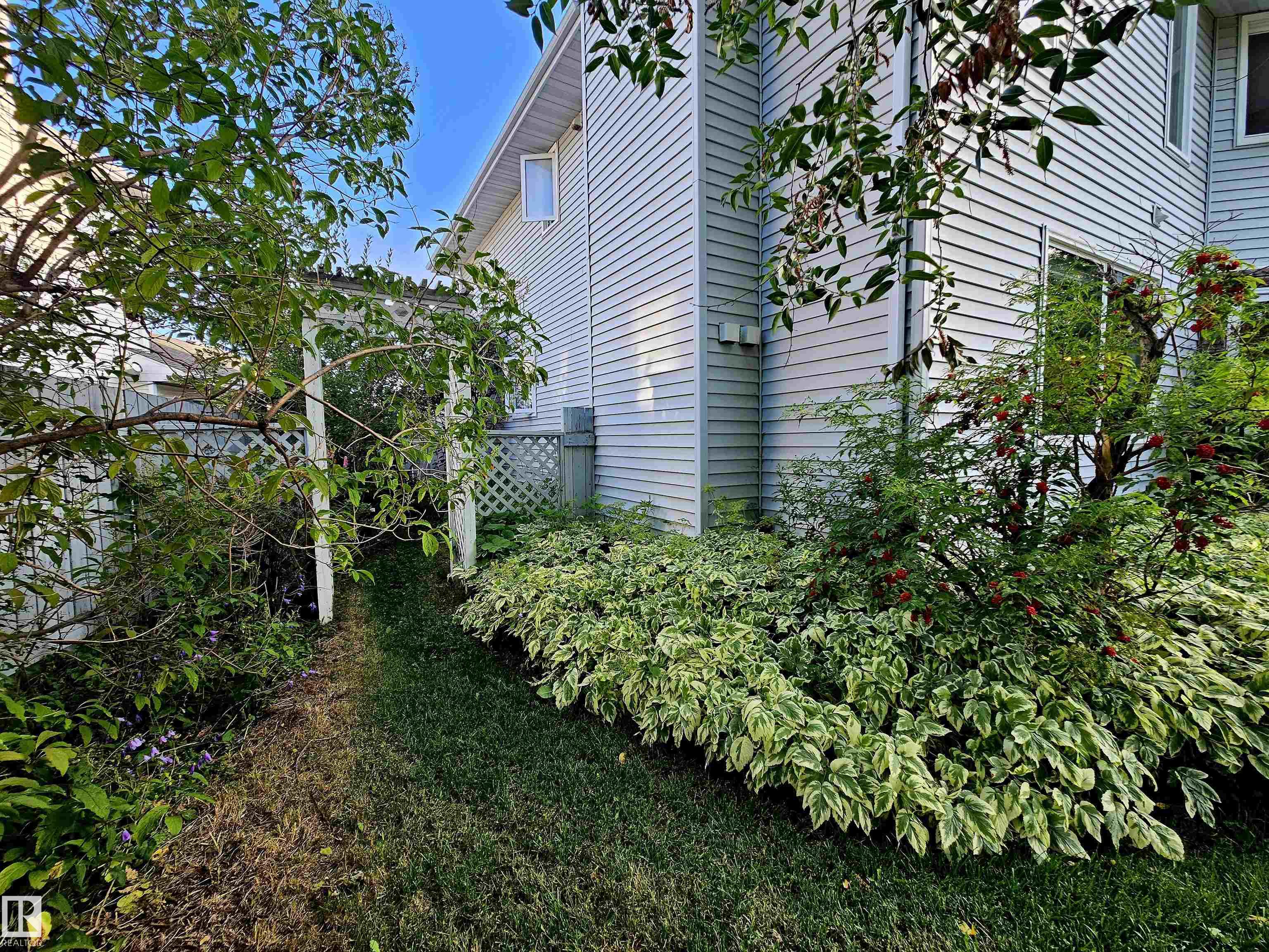 Photo 65 at 122 Glencoe Boulevard, Craigavon, Sherwood Park