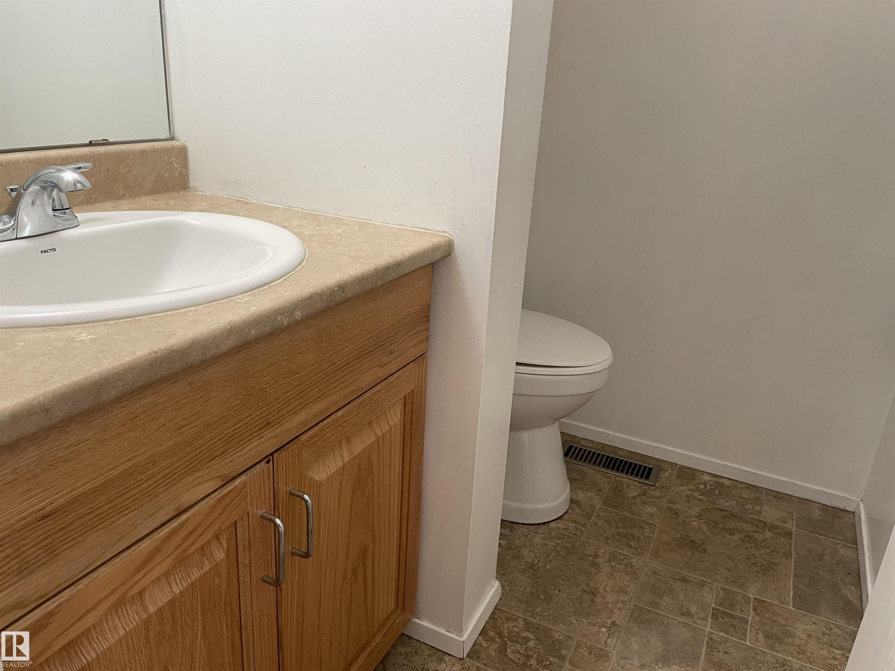 Photo 13 at 4315 South Park Drive, South Park, Leduc