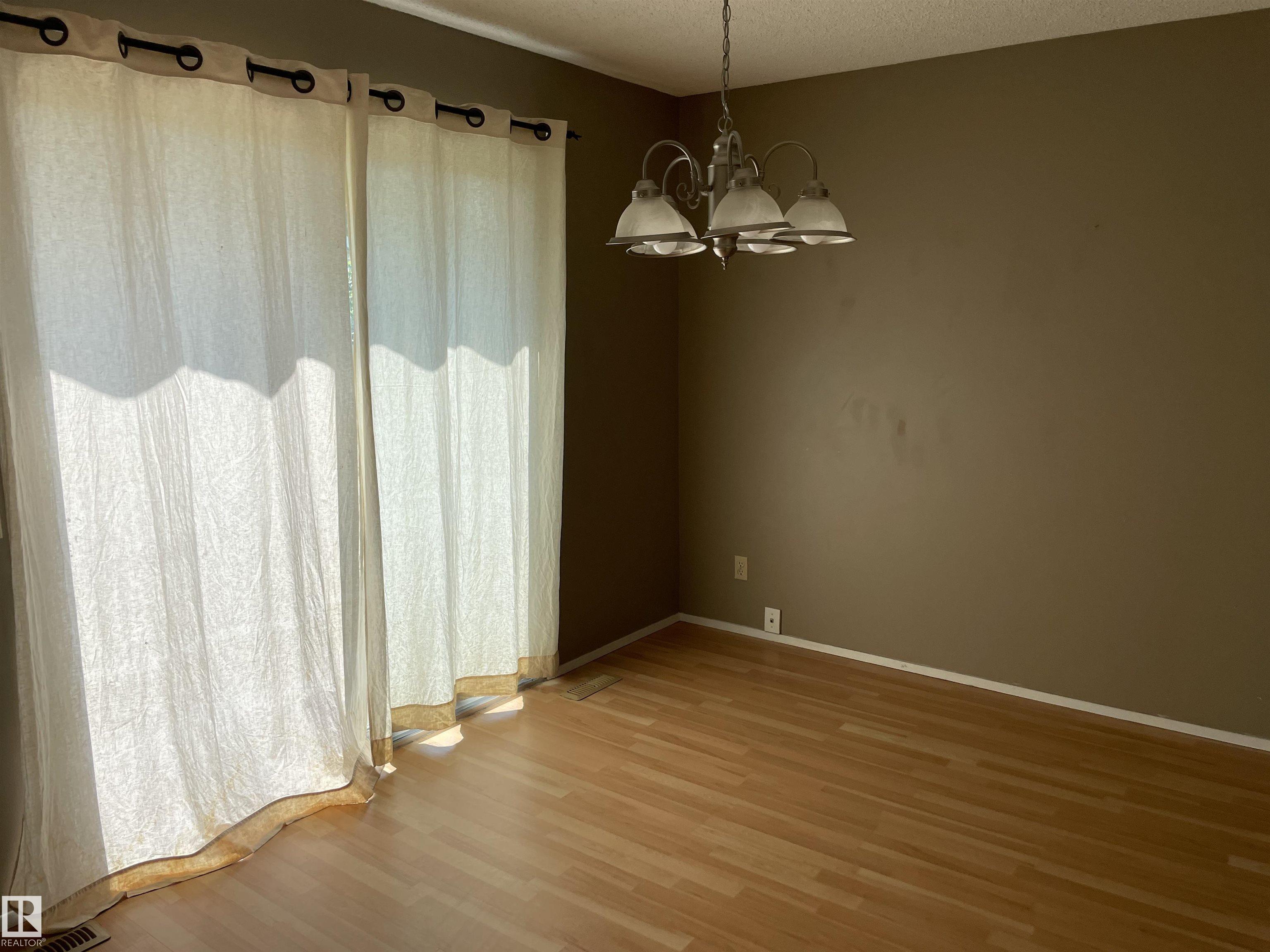 Photo 6 at 4315 South Park Drive, South Park, Leduc