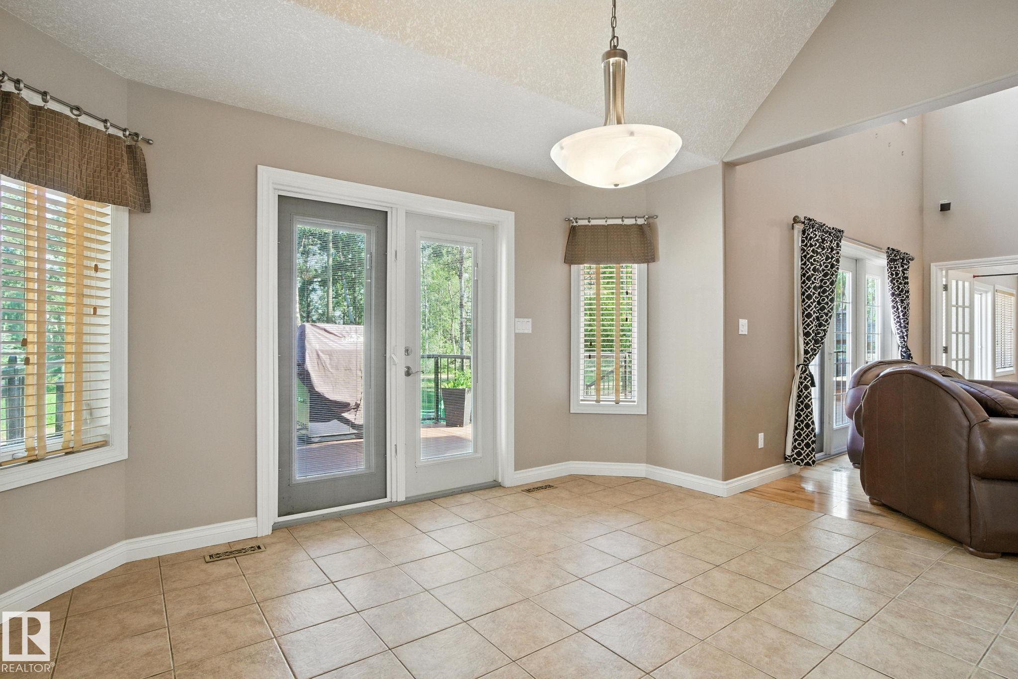 Photo 15 at 84 - 54519 Rge Road 272, Shil Shol Estate, Rural Sturgeon County
