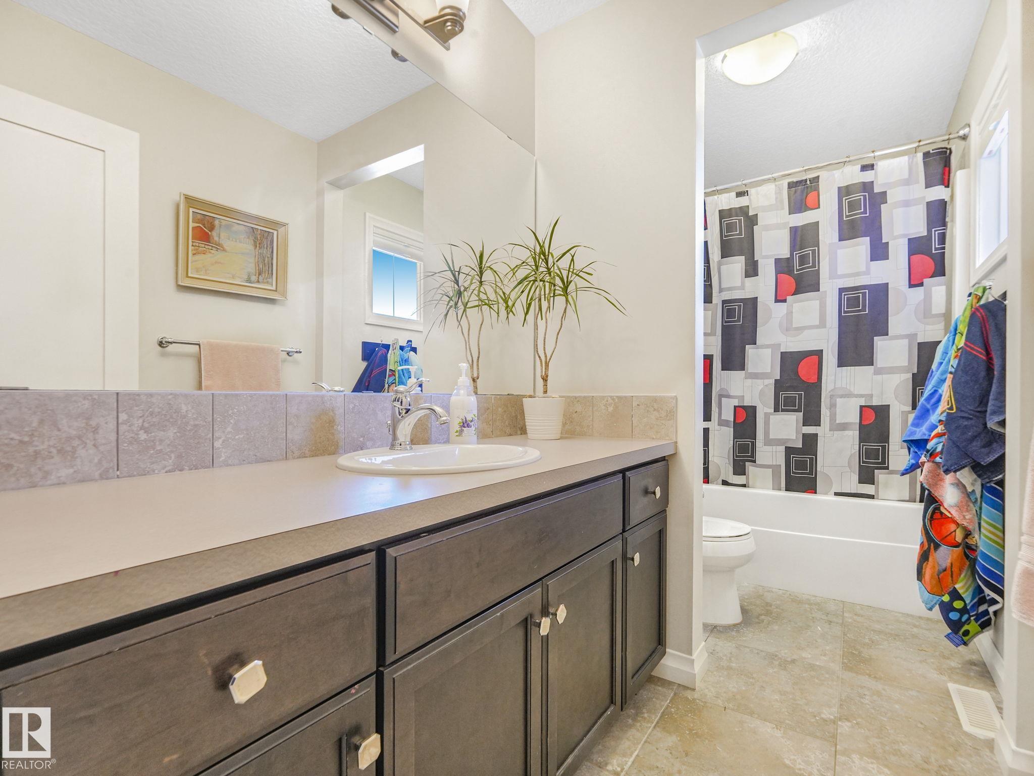 Photo 50 at 425 Simpkins Wynd, Southfork, Leduc