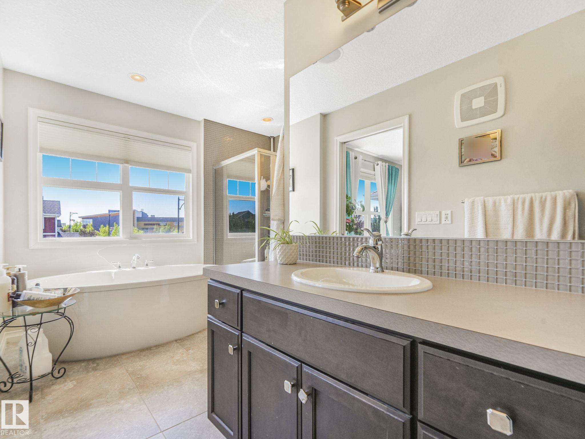 Photo 57 at 425 Simpkins Wynd, Southfork, Leduc