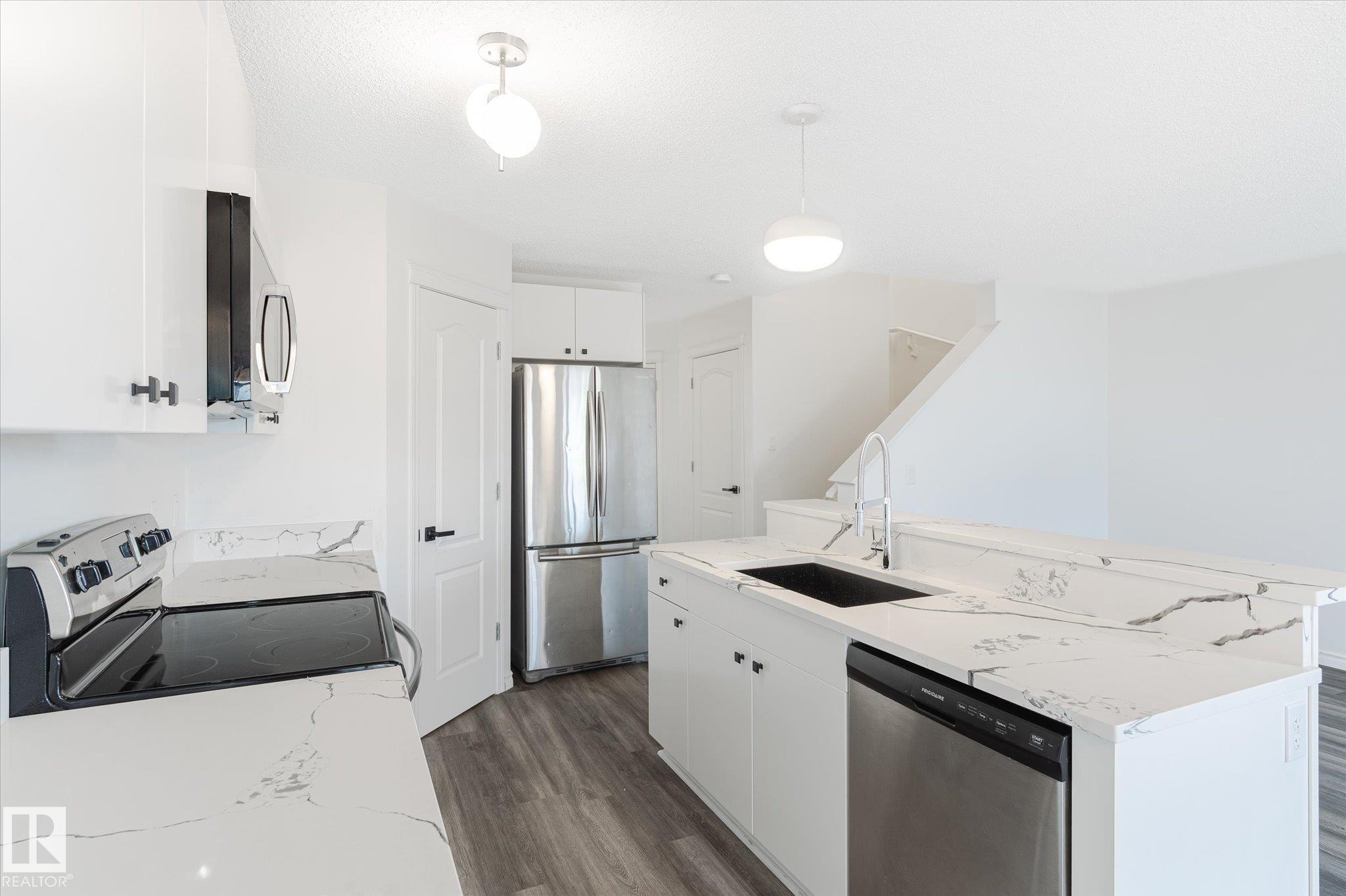 Photo 9 at 42 Catalina Court, Sienna, Fort Saskatchewan