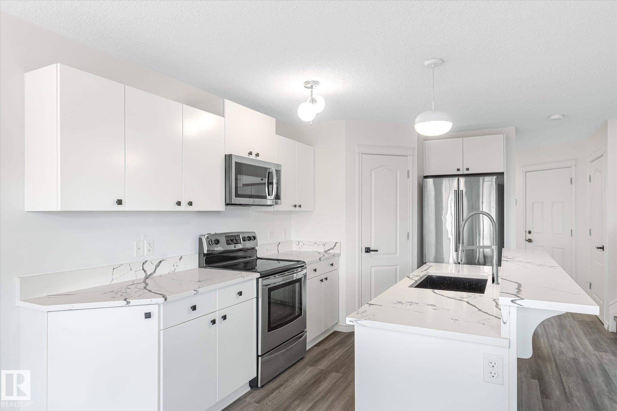 Photo 10 at 42 Catalina Court, Sienna, Fort Saskatchewan
