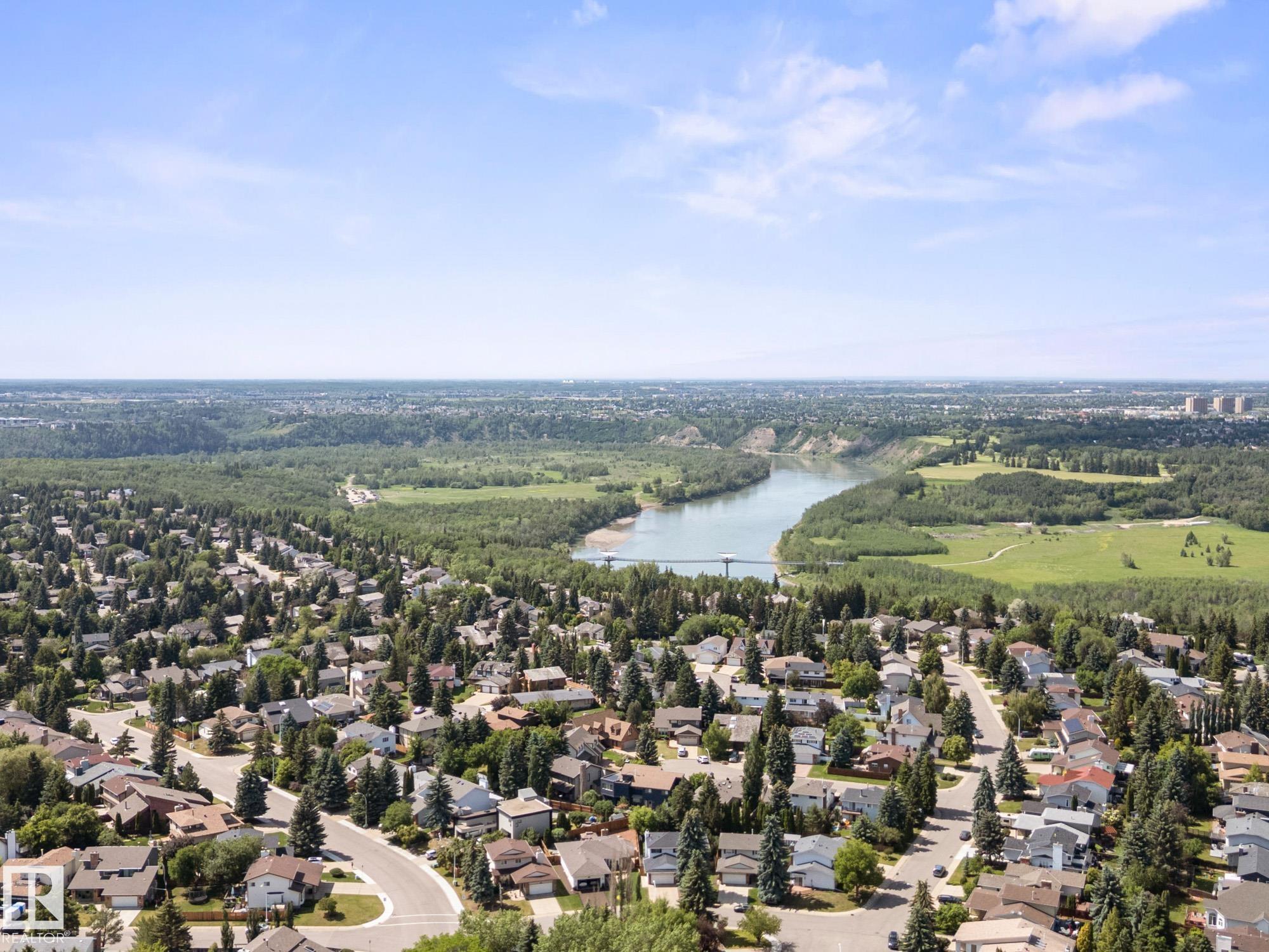 http://cdnparap120.paragonrels.com/ParagonImages/Property/p12/RAE/225364168/40/0/0/fb541f8ae4bdeac2586381717cd5f37d/1/1771409874f1cf3117e9903f6d02248b/225364168-FBB526DA-B672-4DDC-AF82-DCA0C1BE36E2.JPG