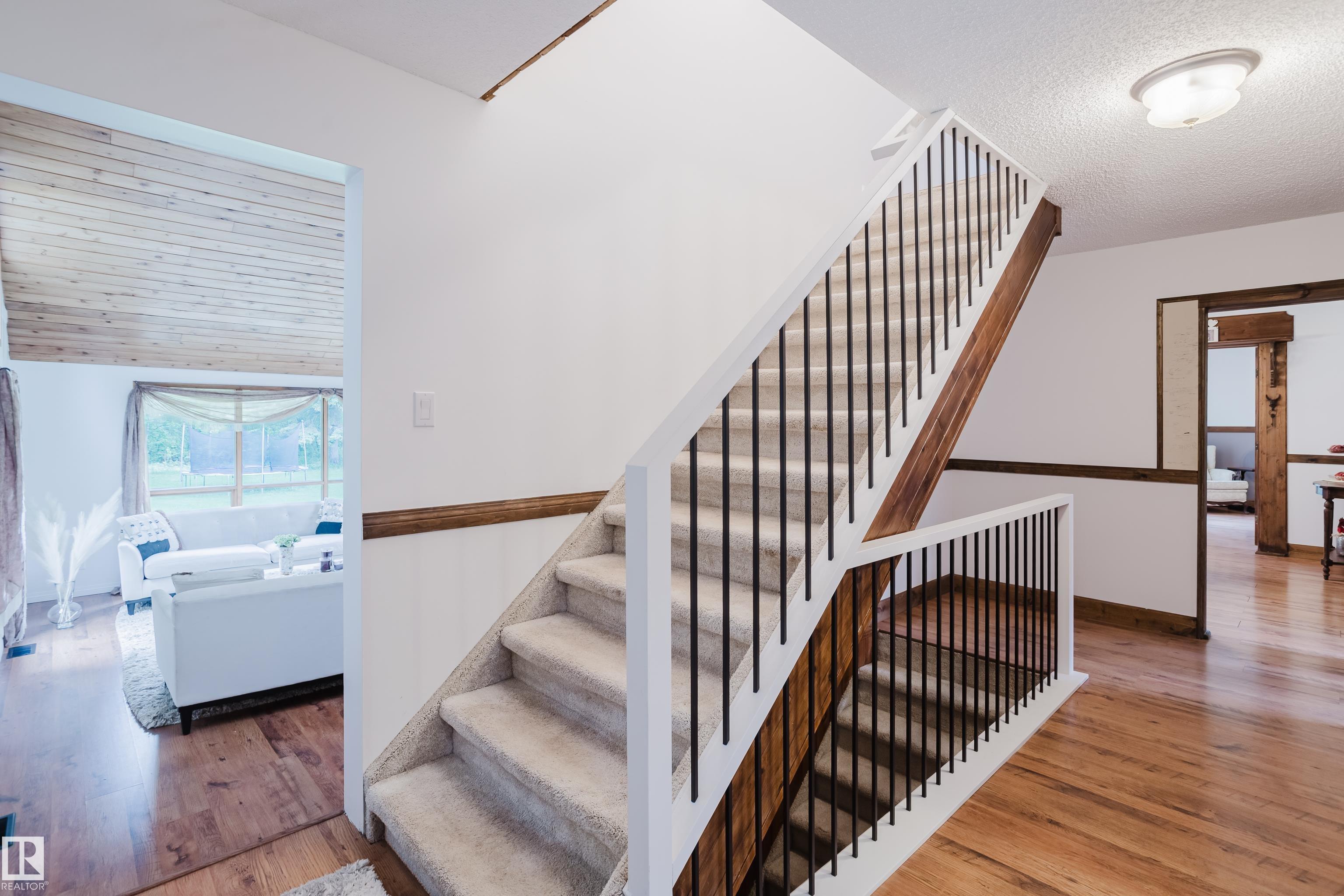 Photo 18 at 14 52215 Rge Road 270, Shady Acres, Rural Parkland County