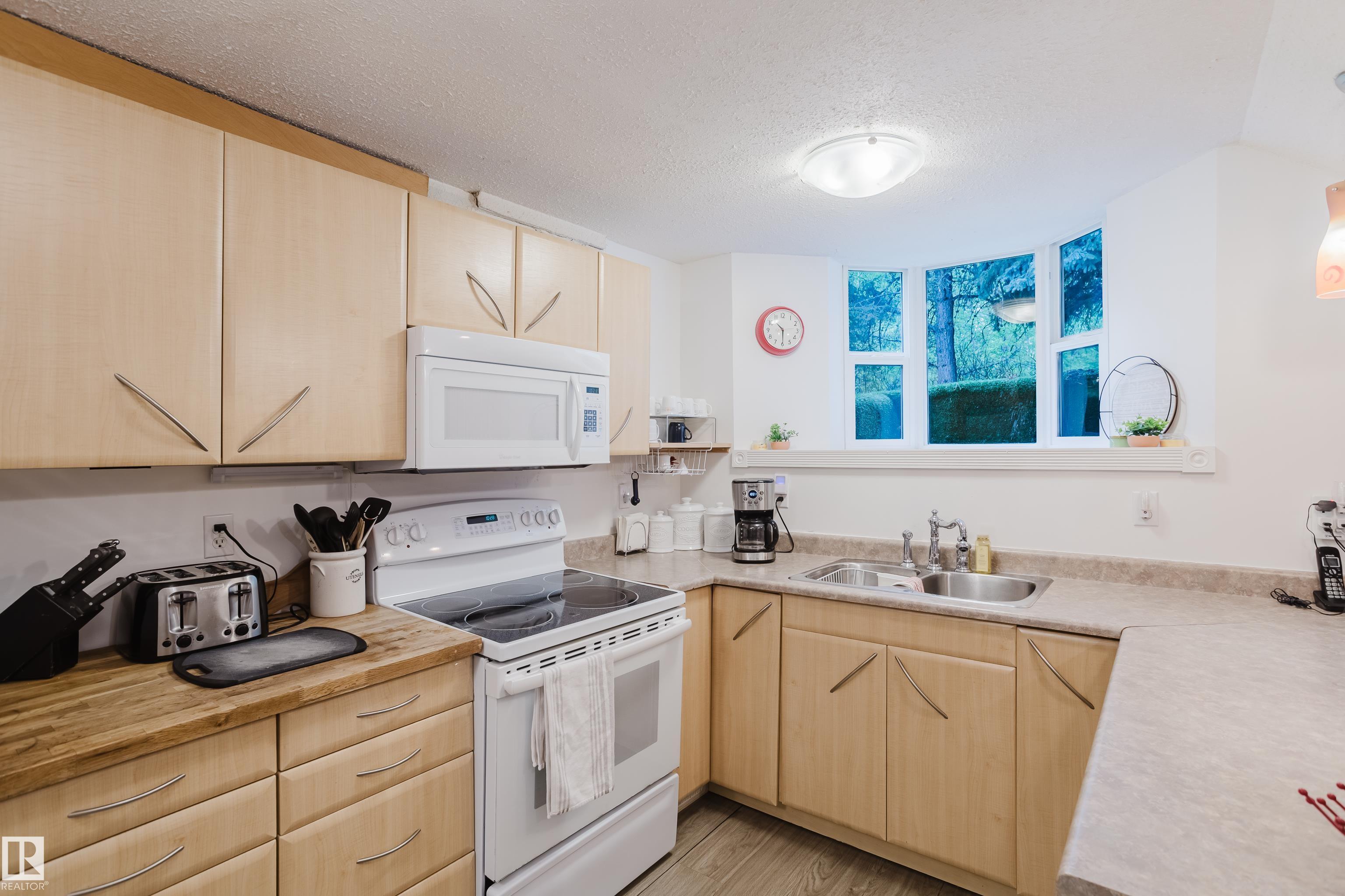 Photo 43 at 14 52215 Rge Road 270, Shady Acres, Rural Parkland County