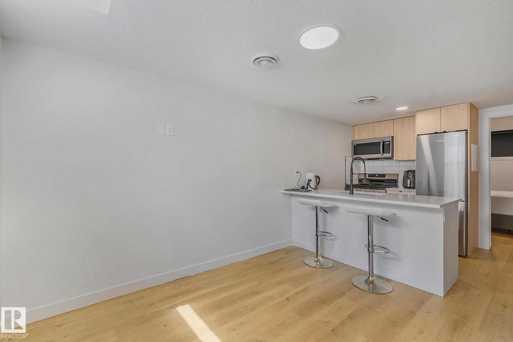 Photo 18 at 14904 109 Avenue NW, Grovenor, Edmonton