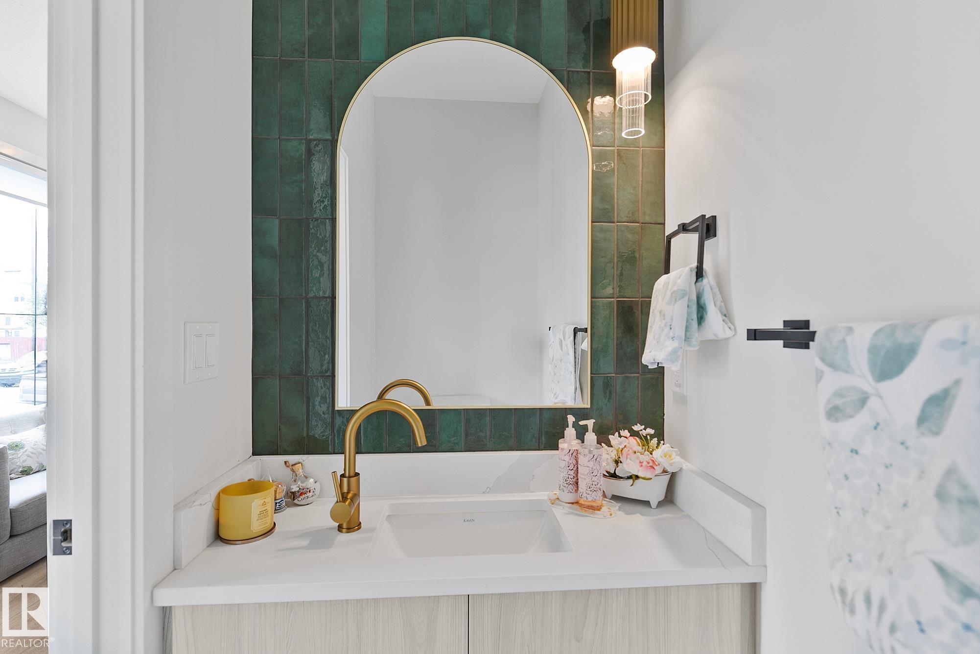 Photo 37 at 14904 109 Avenue NW, Grovenor, Edmonton