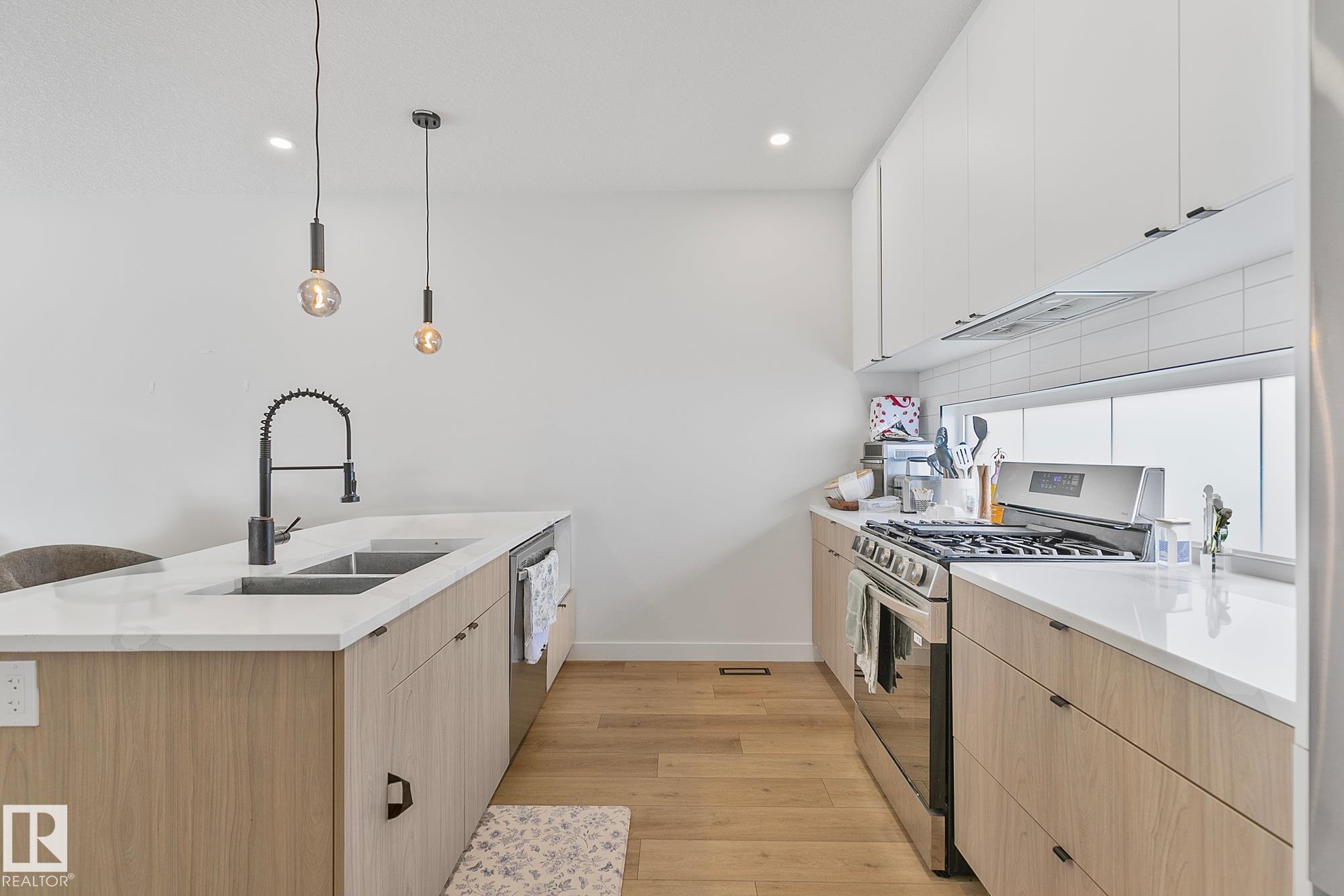 Photo 46 at 14904 109 Avenue NW, Grovenor, Edmonton