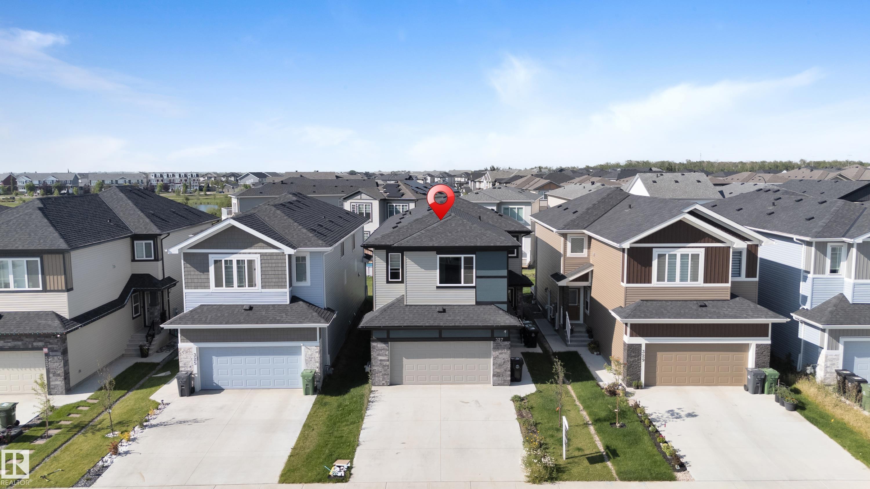 Photo 3 at 327 Roberts Wynd, Robinson, Leduc