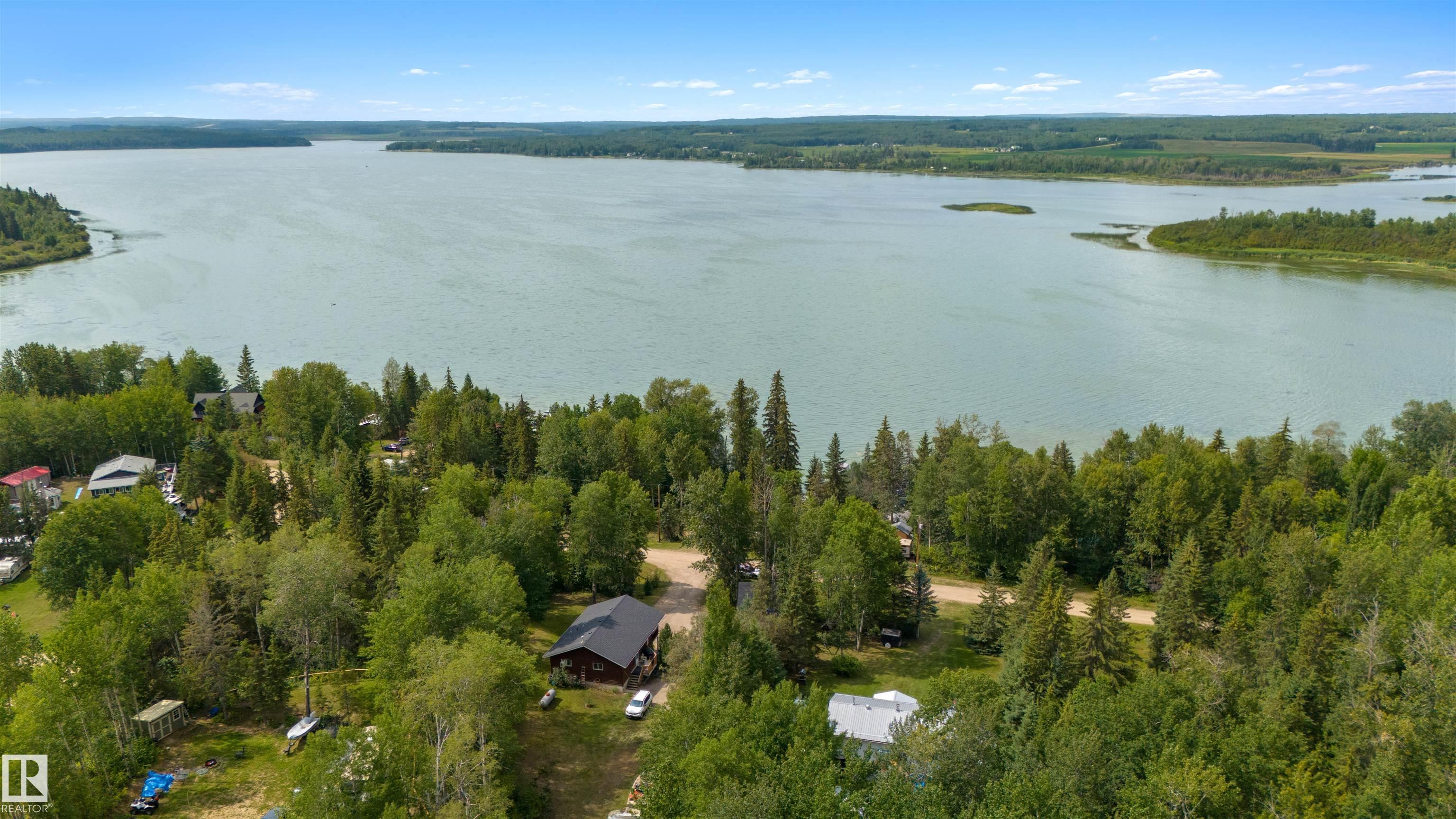 Photo 16 at 11 - 6020 Twp Road 534, Isle Cove, Rural Parkland County