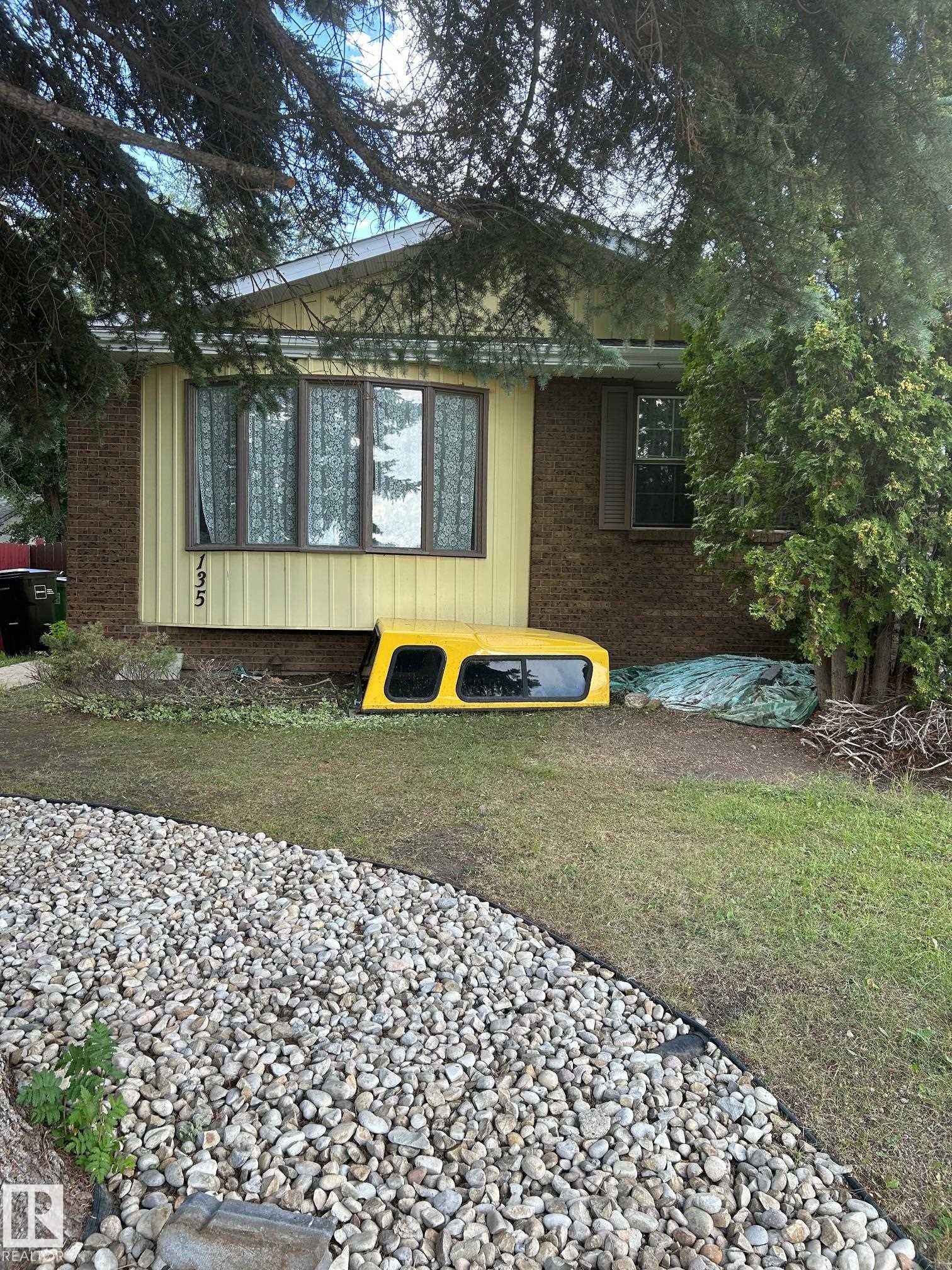 135 Humberstone Road NW, Overlanders, Edmonton 