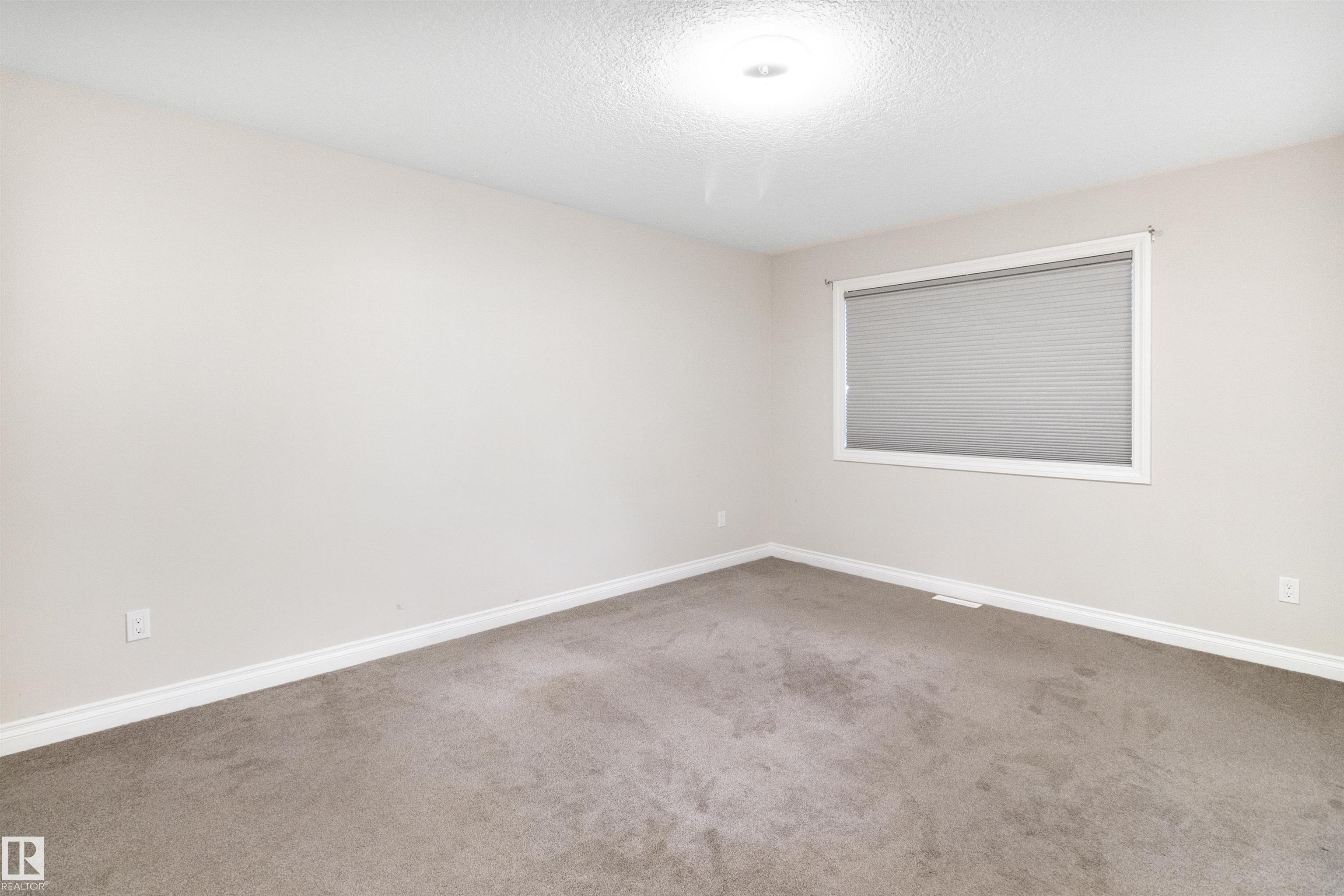Photo 24 at 37 Roseberry Lane, South Fort, Fort Saskatchewan