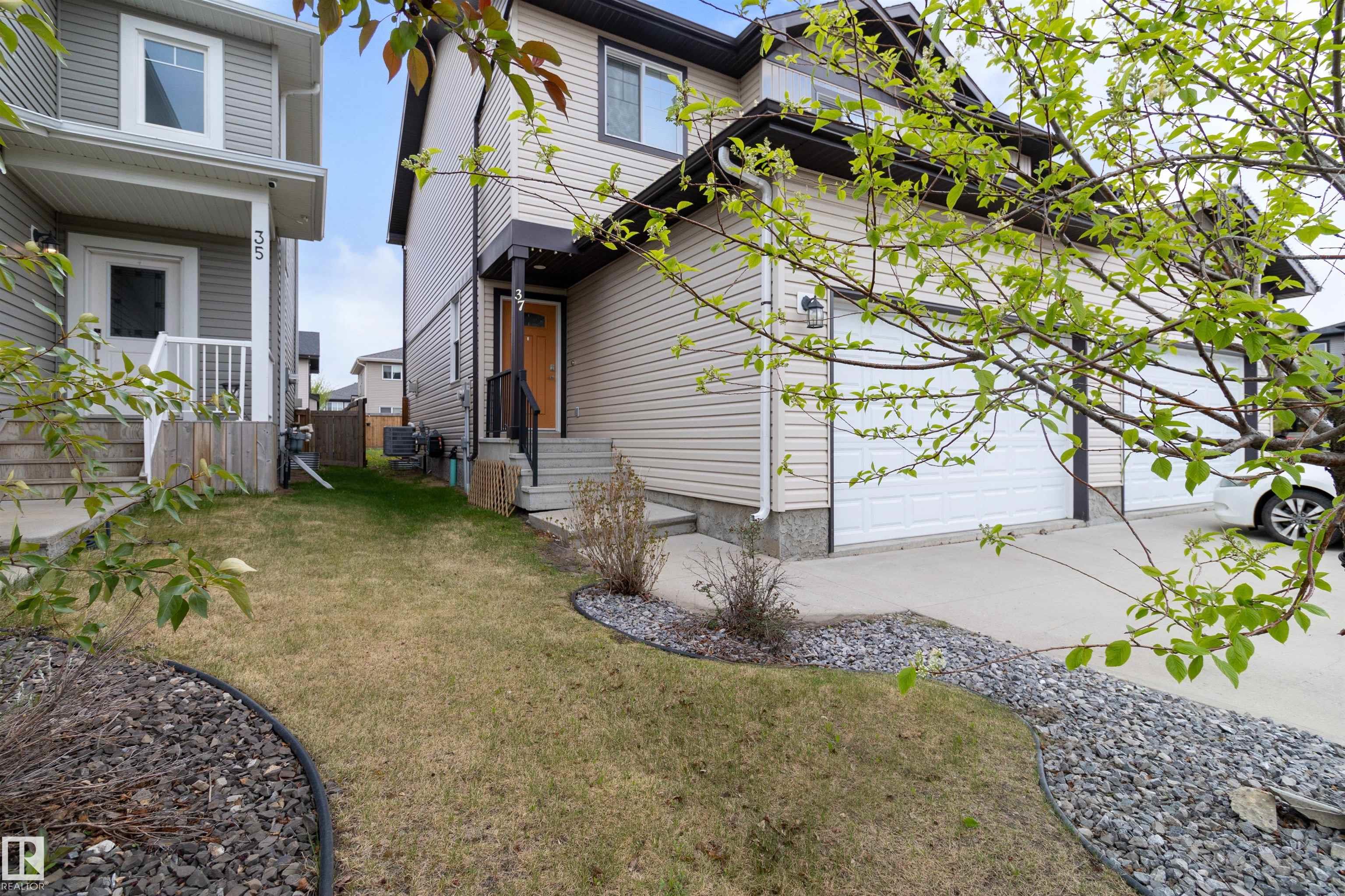 Photo 4 at 37 Roseberry Lane, South Fort, Fort Saskatchewan