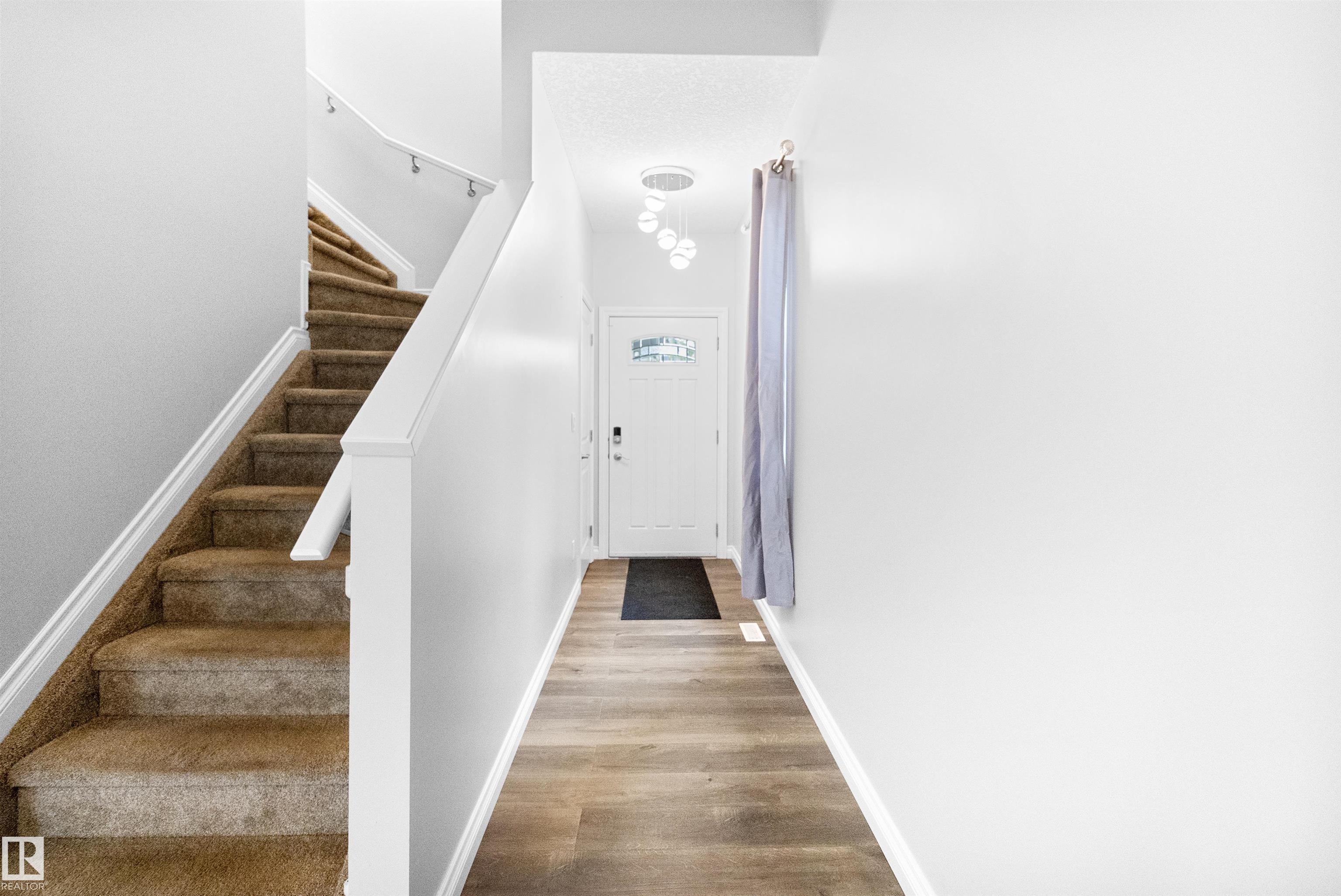 Photo 8 at 37 Roseberry Lane, South Fort, Fort Saskatchewan