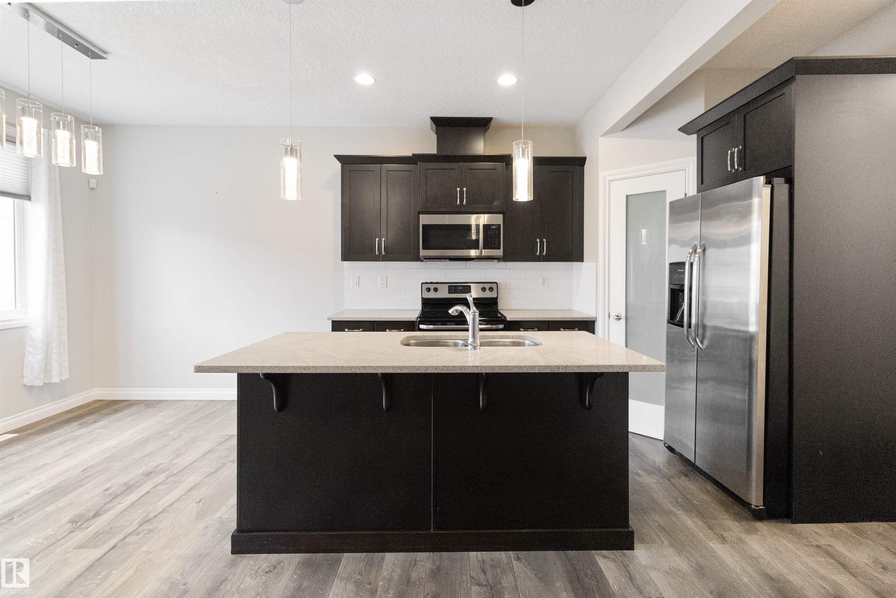 Photo 10 at 37 Roseberry Lane, South Fort, Fort Saskatchewan
