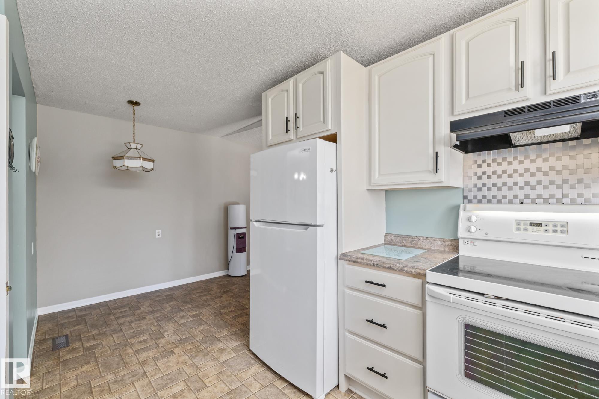 Photo 5 at 66 Greer Crescent, Grandin, St. Albert