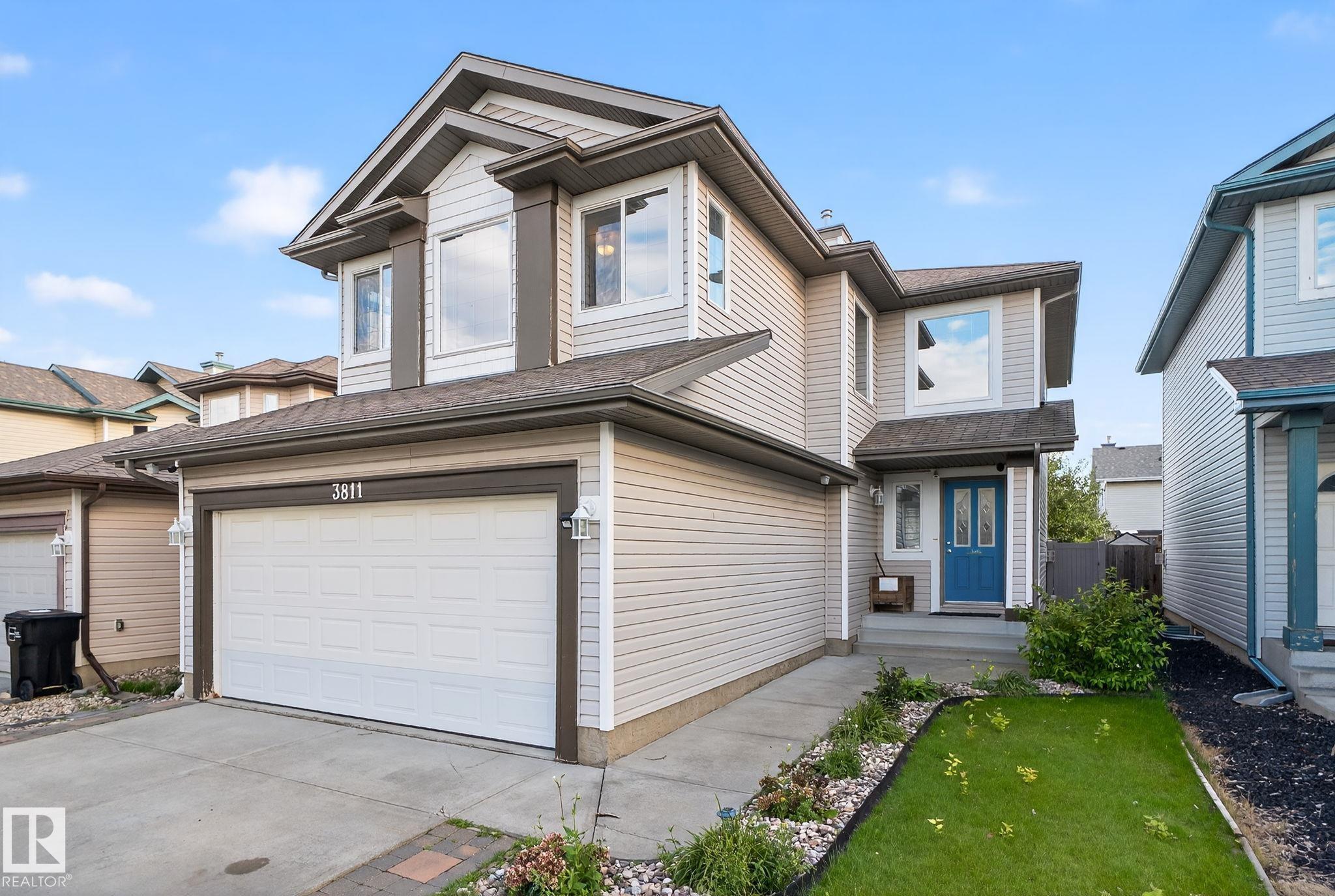 Photo 3 at 3811 Mclean Close SW, Macewan, Edmonton