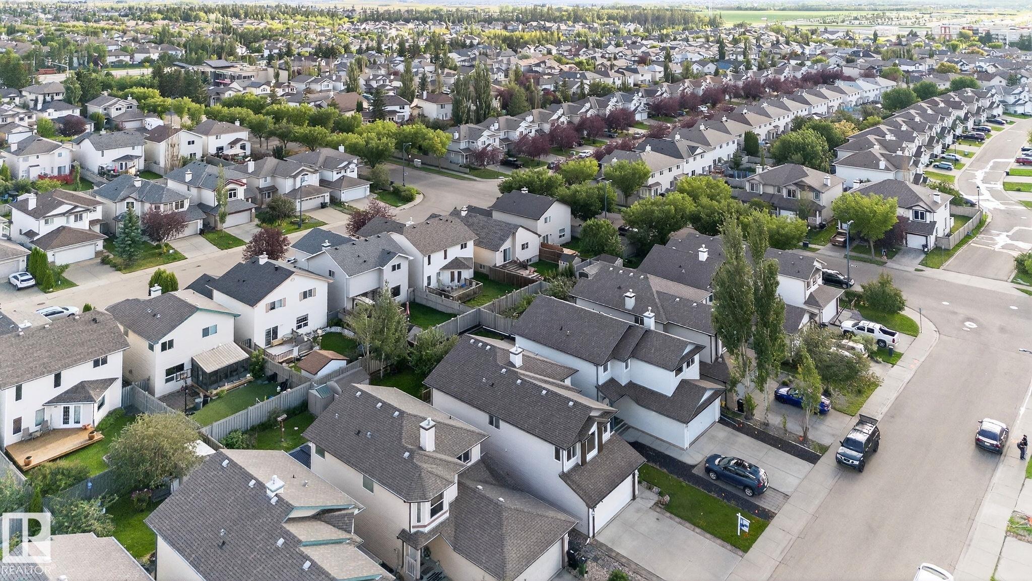 Photo 8 at 3811 Mclean Close SW, Macewan, Edmonton