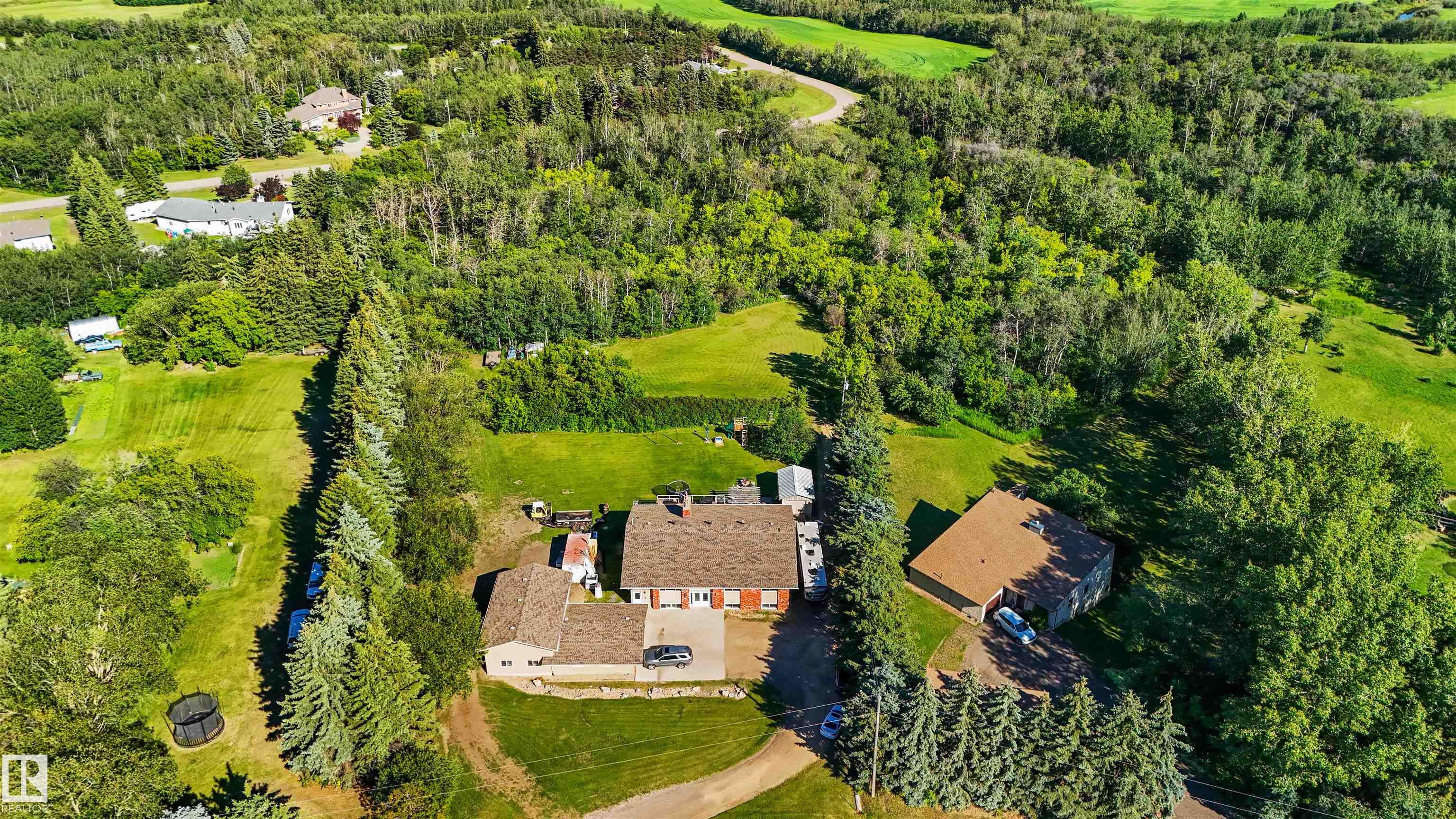 Photo 2 at 55305 Rge Road 242, Sturgeon View, Rural Sturgeon County
