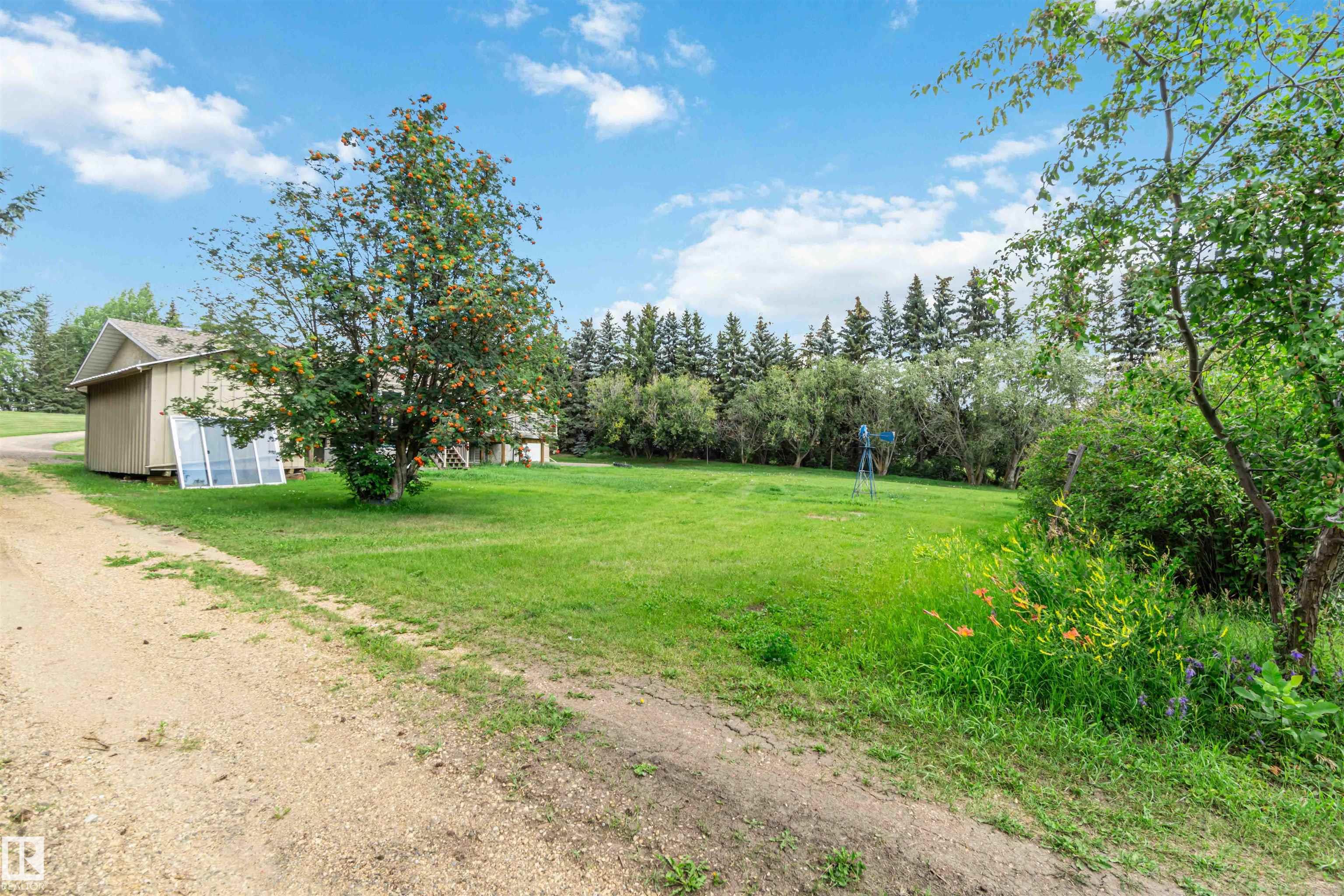 Photo 7 at 55305 Rge Road 242, Sturgeon View, Rural Sturgeon County