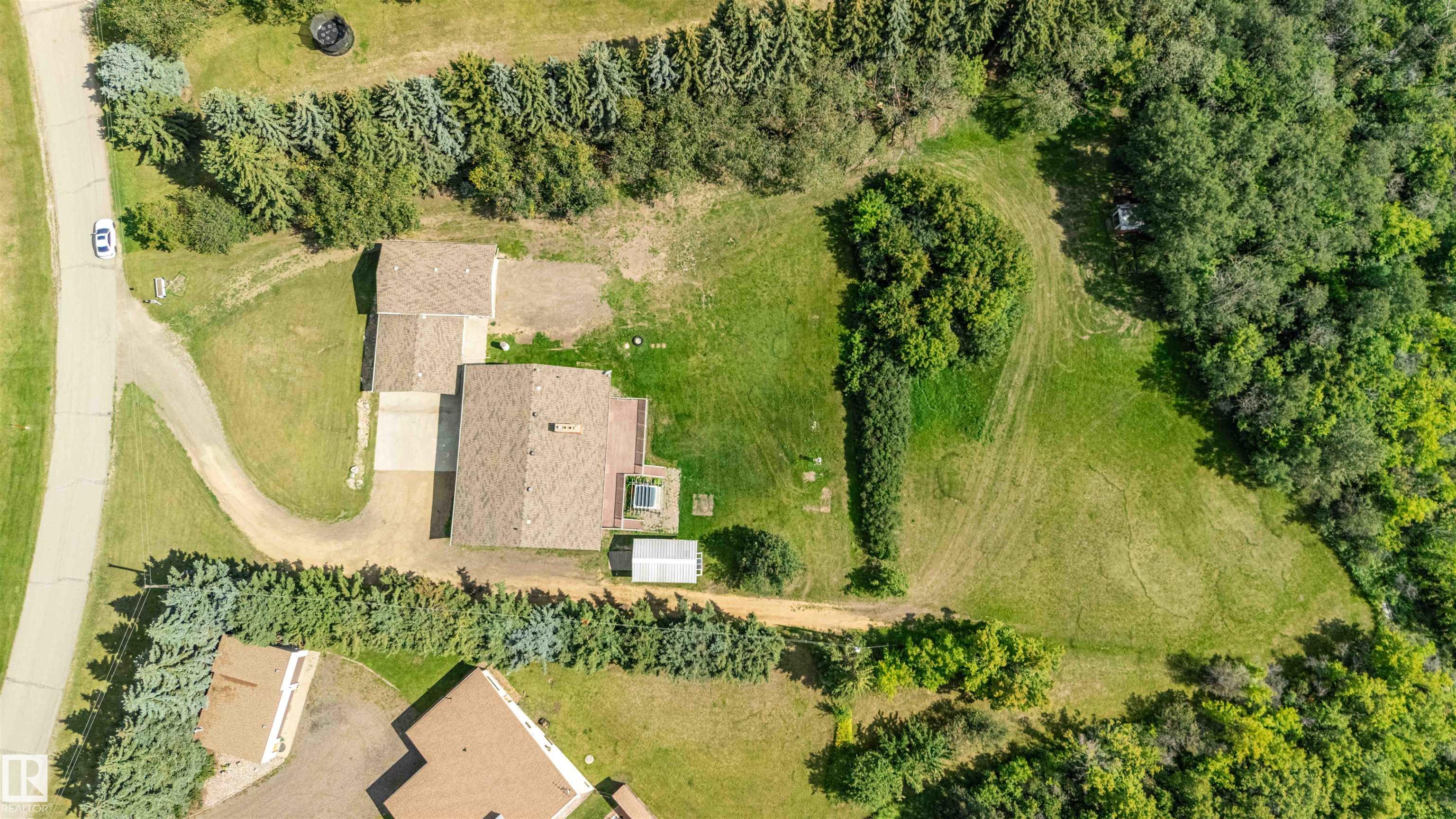 Photo 8 at 55305 Rge Road 242, Sturgeon View, Rural Sturgeon County