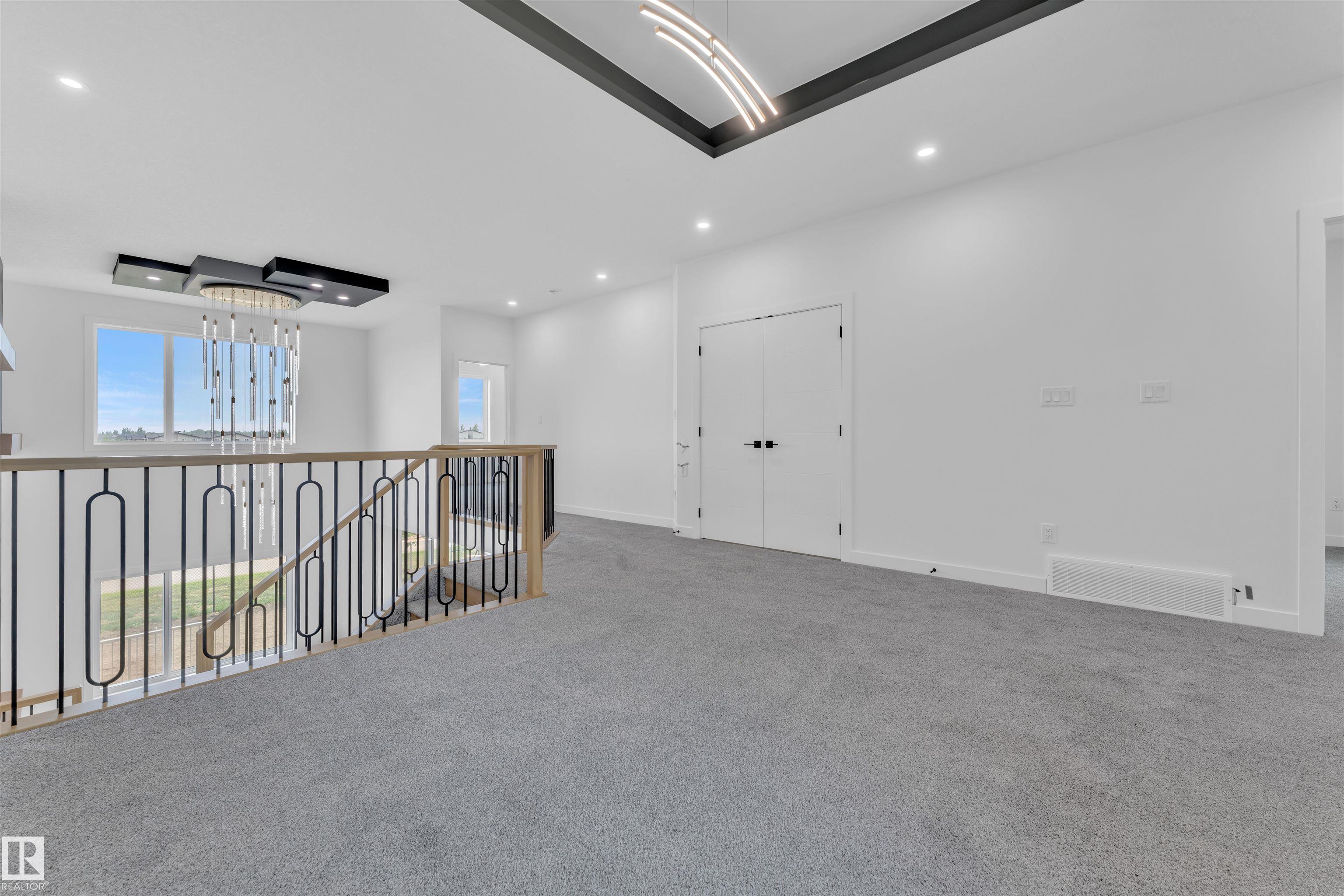 Photo 34 at 404 Pine point(e), Woodbend, Leduc
