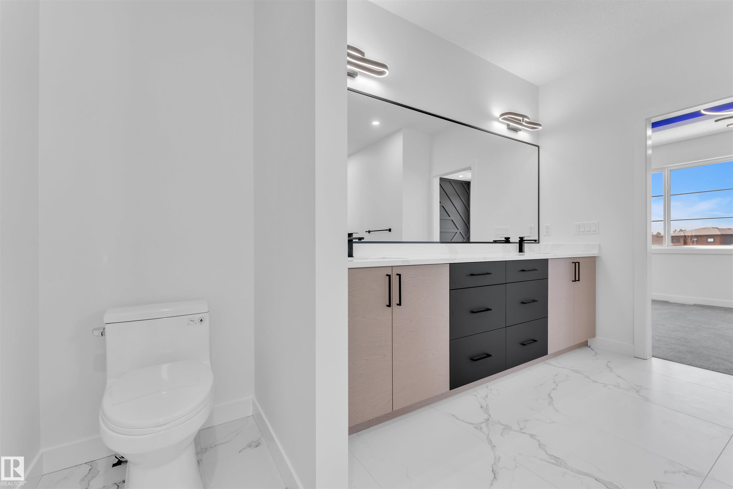 Photo 32 at 127 Lilac Close, Woodbend, Leduc