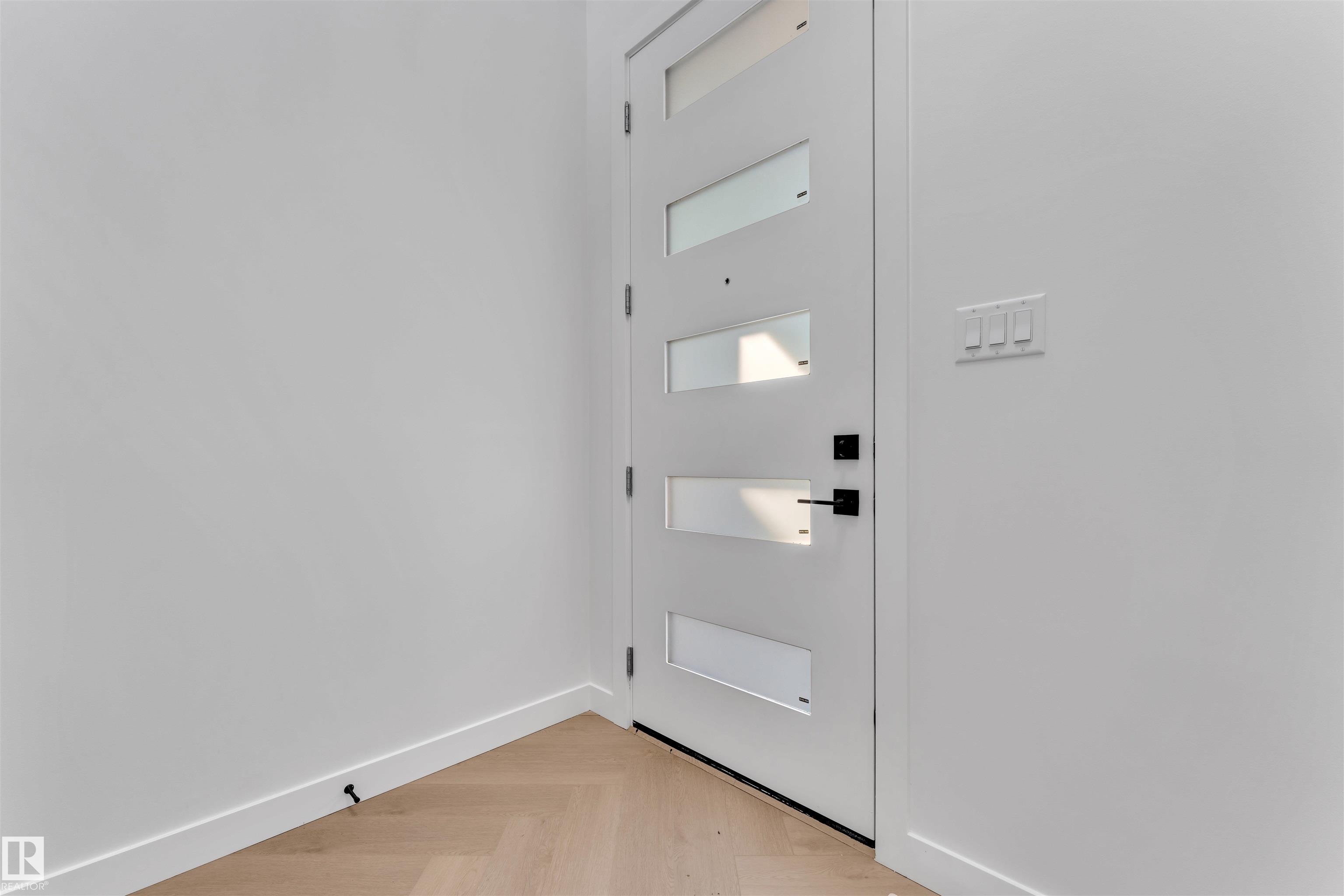 Photo 7 at 127 Lilac Close, Woodbend, Leduc