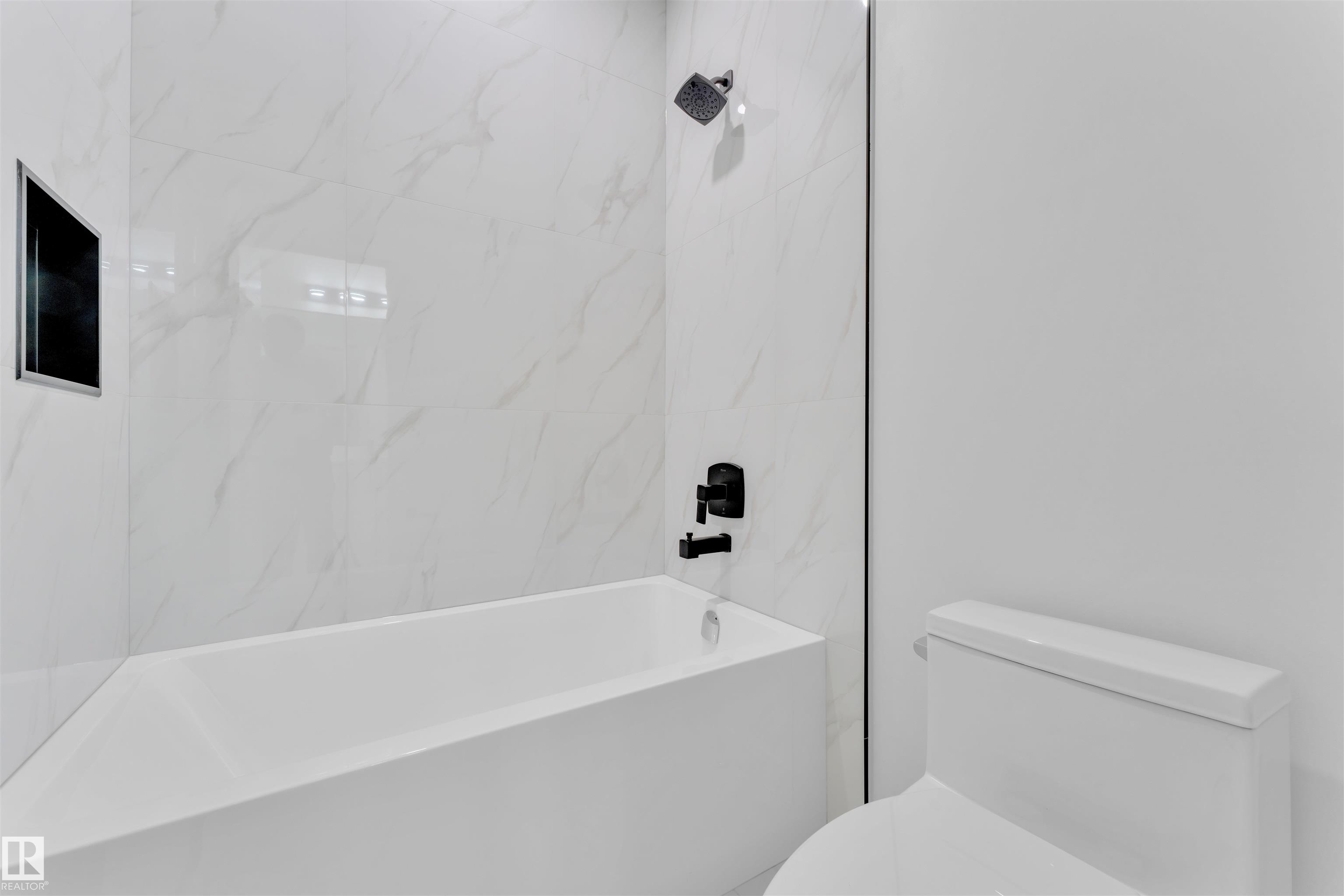 Photo 43 at 123 Lilac Close, Woodbend, Leduc