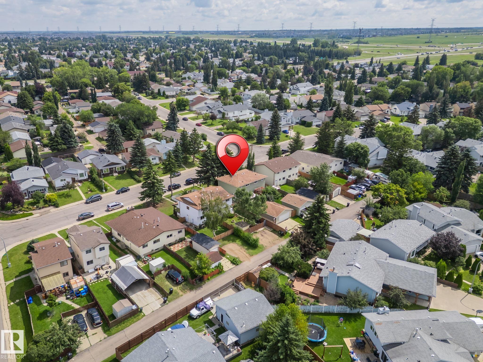 http://cdnparap120.paragonrels.com/ParagonImages/Property/p12/RAE/225364540/35/0/0/6a9b8c04de0ac7f8fa29fad18a74e700/1/a24ef24a68c0322a752a0906cb1bf7c3/225364540-eddbece4-5bec-4c65-9ad0-f8f90b704039.JPG