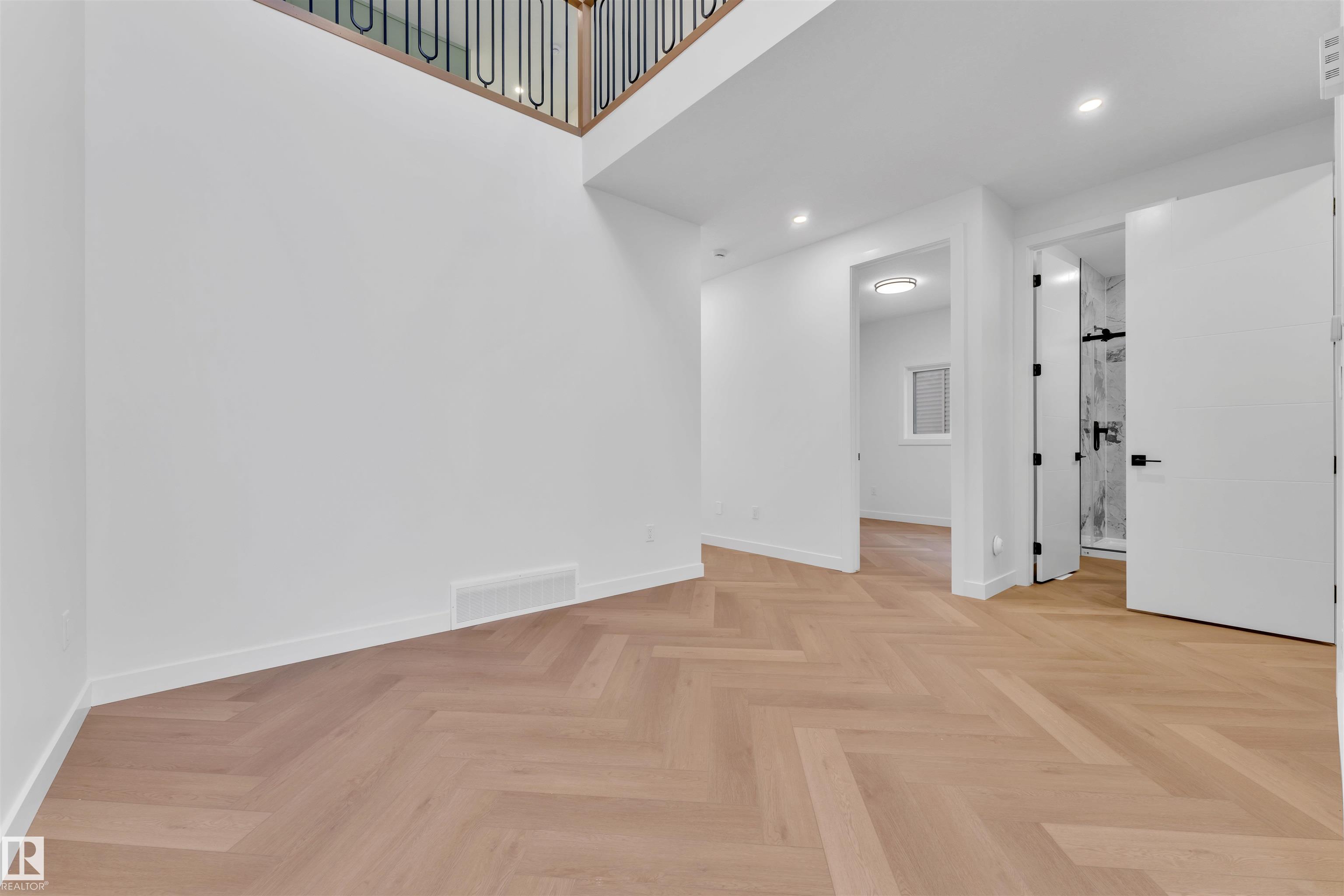 Photo 9 at 416 Pine point(e), Woodbend, Leduc