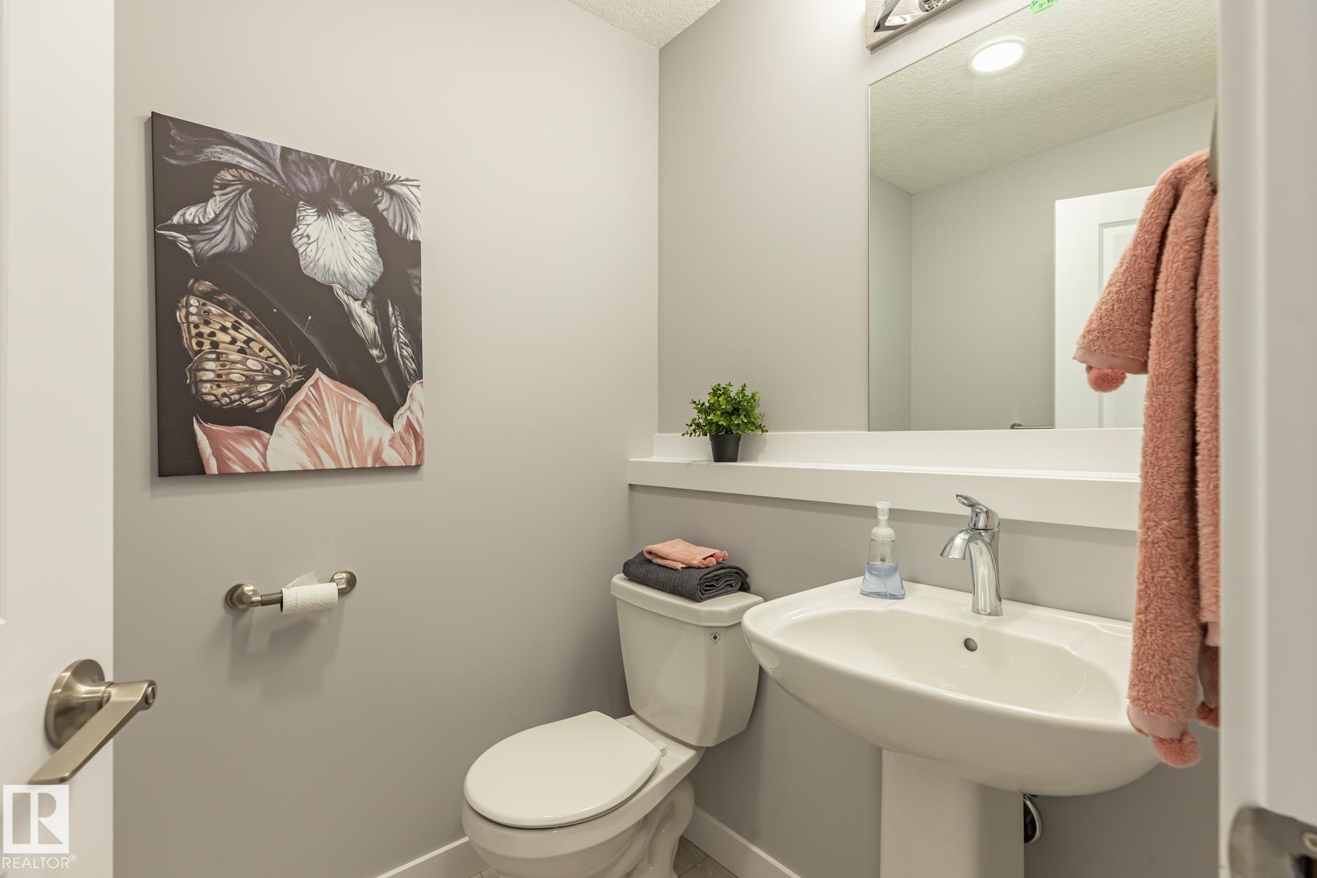 Photo 13 at 10714 99 Street, Morinville
