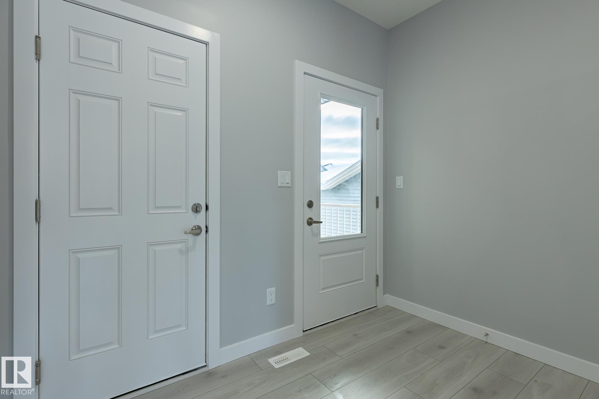 Photo 2 at 10716 99 Street, Morinville