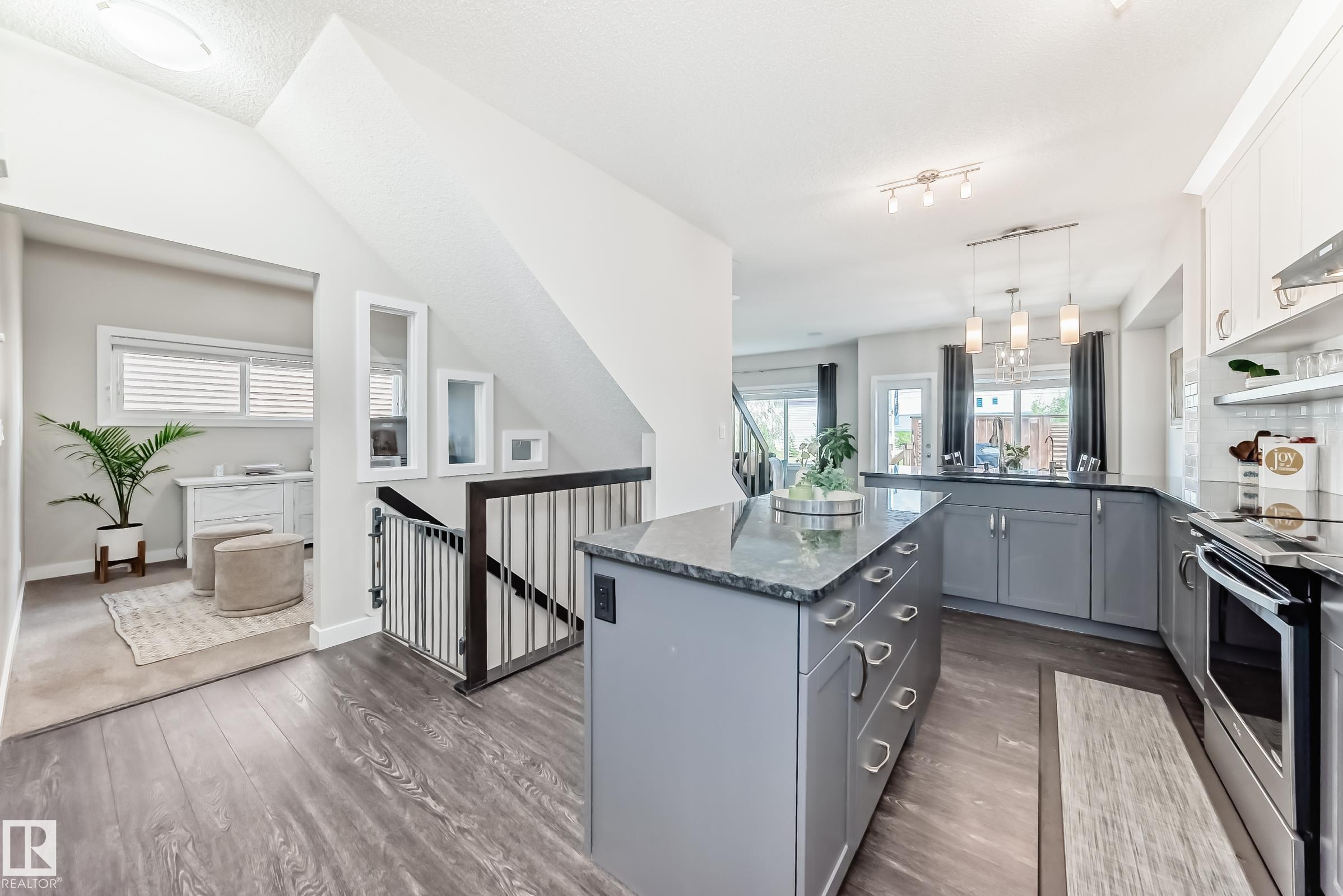 Photo 8 at 6406 49 Avenue, Ruisseau, Beaumont