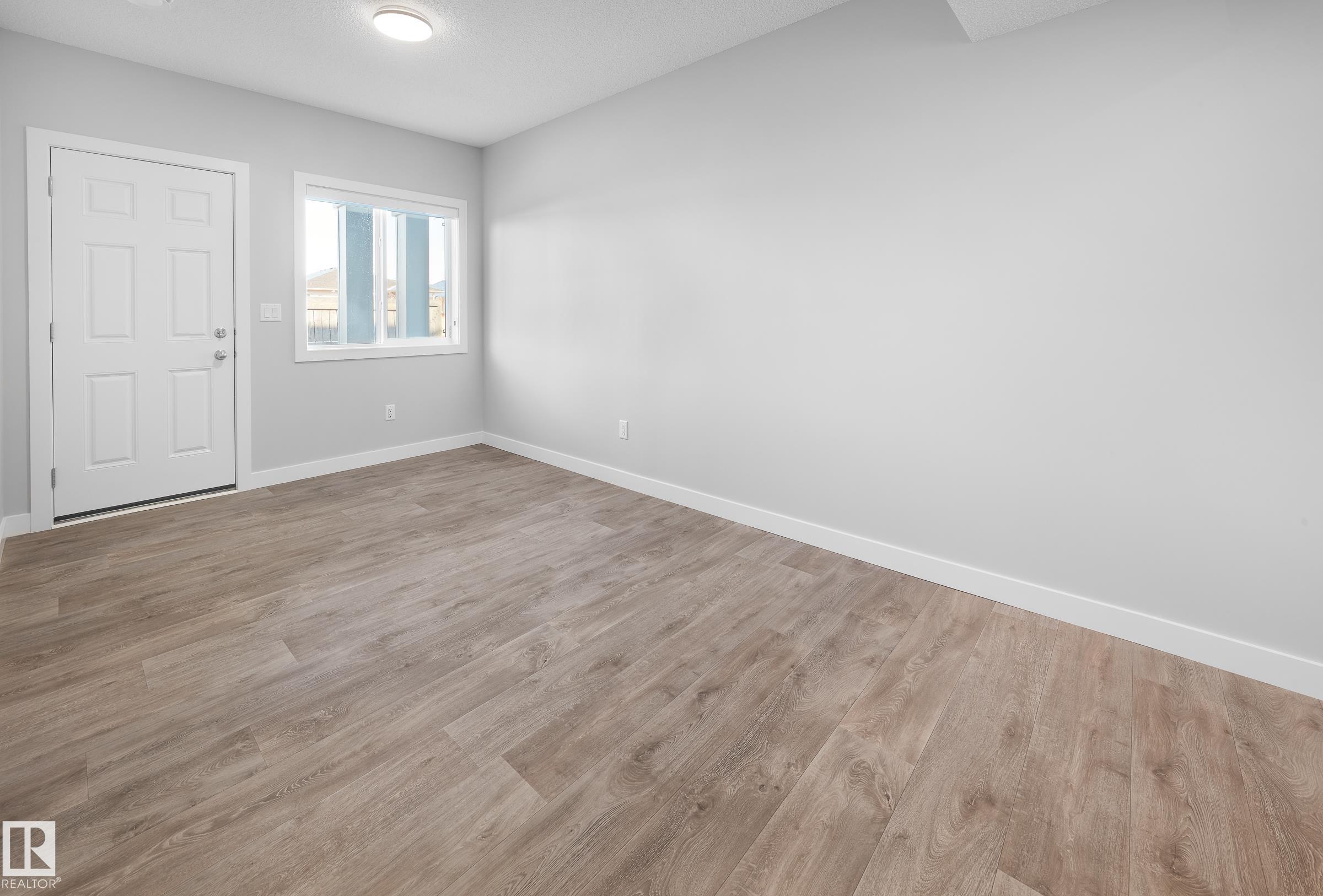 Photo 24 at 752 Berg Loop, Black Stone, Leduc