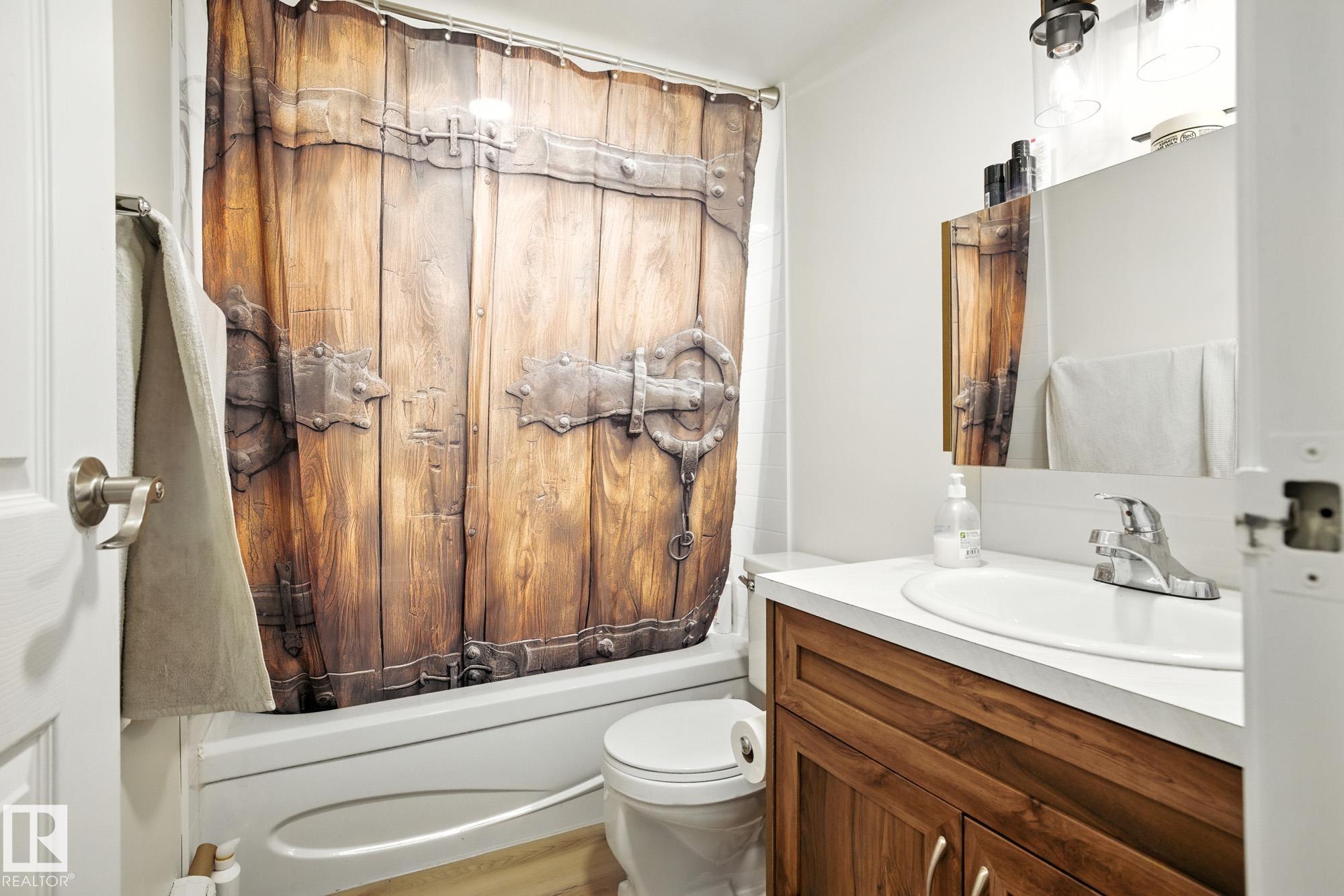 Photo 14 at 9043 Tudor Glen, Grandin, St. Albert