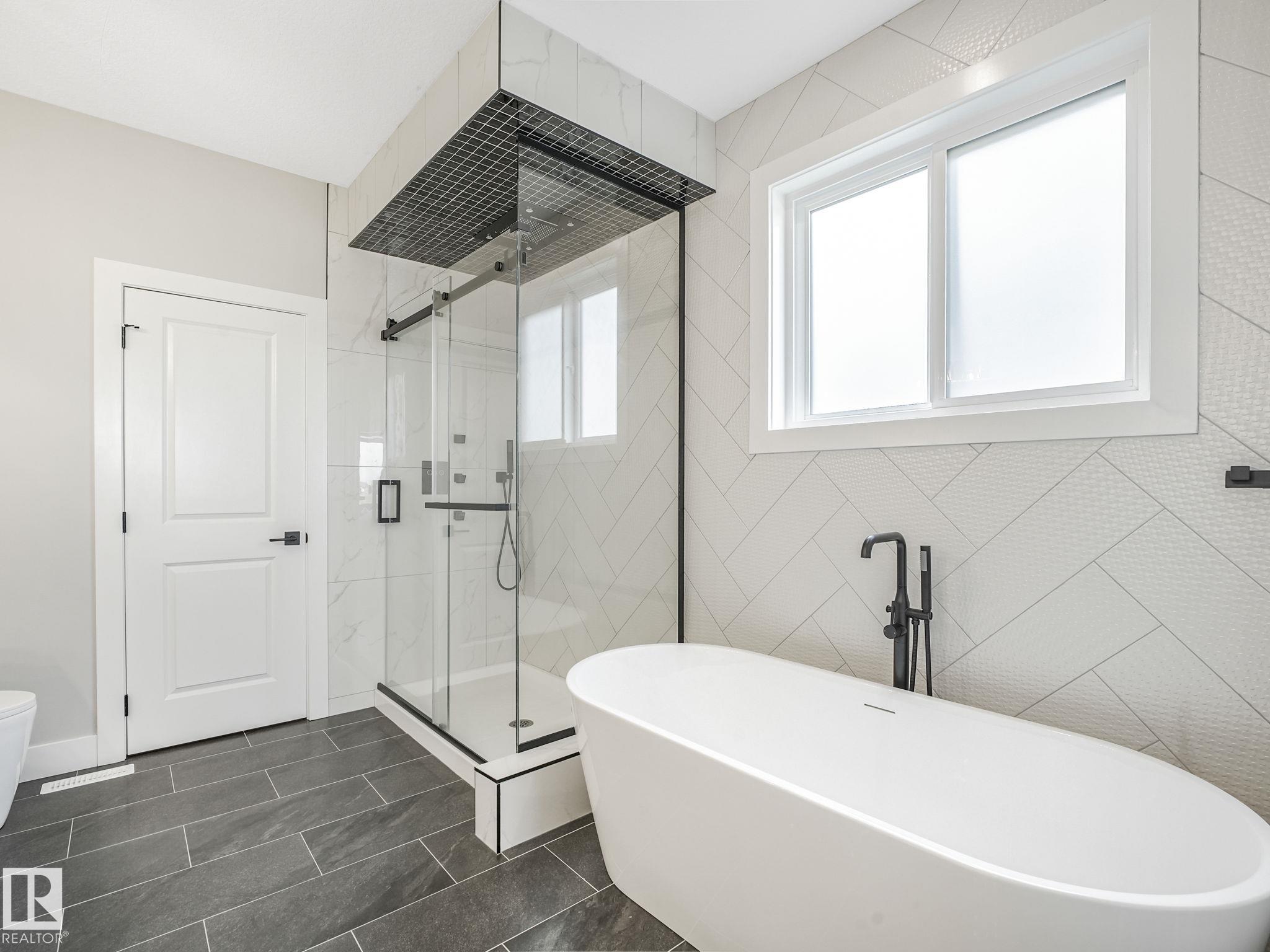 Photo 31 at 15 Elwyck Gate, Fenwyck, Spruce Grove