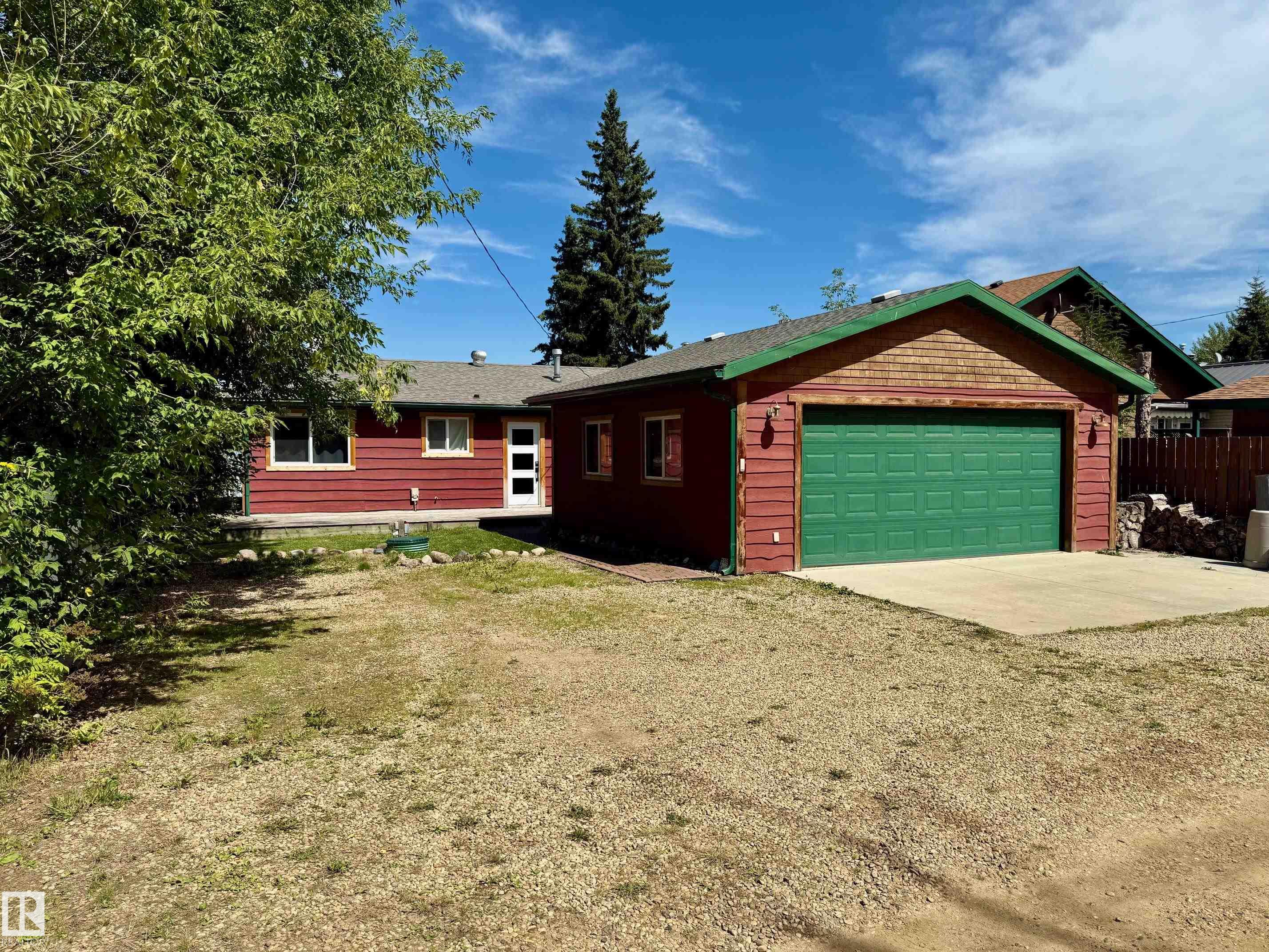 8 Lake AV, Rural Wetaskiwin County - $565,000