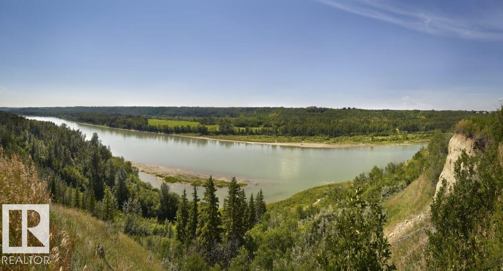 http://cdnparap120.paragonrels.com/ParagonImages/Property/p12/RAE/225364738/48/0/0/7f127653500c3de5368025c22021c1eb/1/1692569006bab463699338c66b963587/225364738-A86CB4A1-09FE-4F8B-B474-EC8D986C08AC.JPG
