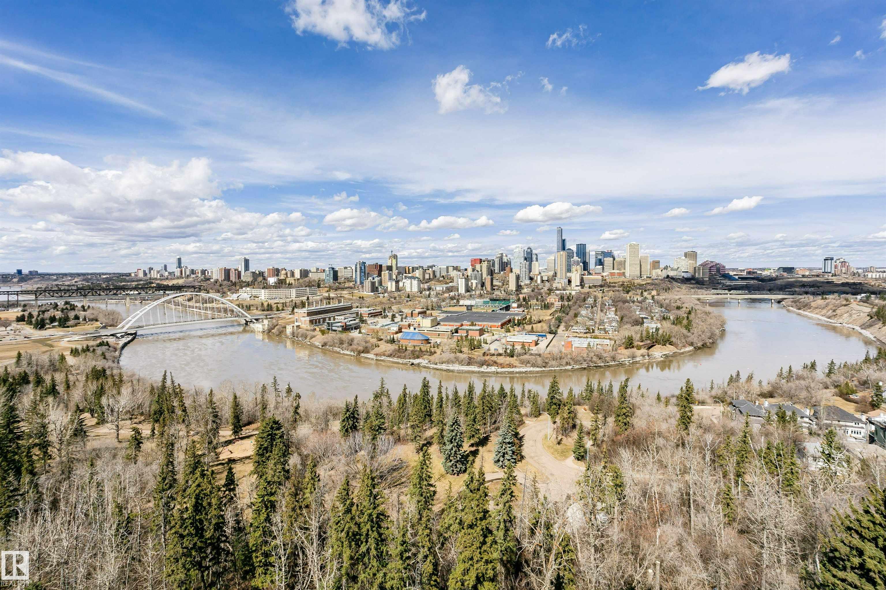 http://cdnparap120.paragonrels.com/ParagonImages/Property/p12/RAE/225364740/8/0/0/cab3e037f6a34b18de31ea4bb2121456/1/3a2278bee0f673ce659f1fb35d069d85/225364740-753A2486-B408-4019-A34C-9D365F3273C8.JPG