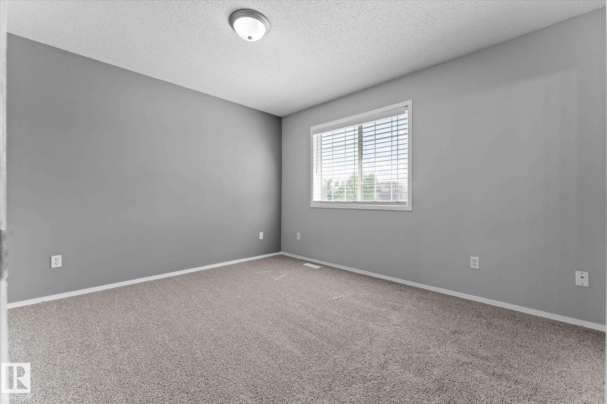 Photo 17 at 32 Nevis Close, North Ridge, St. Albert