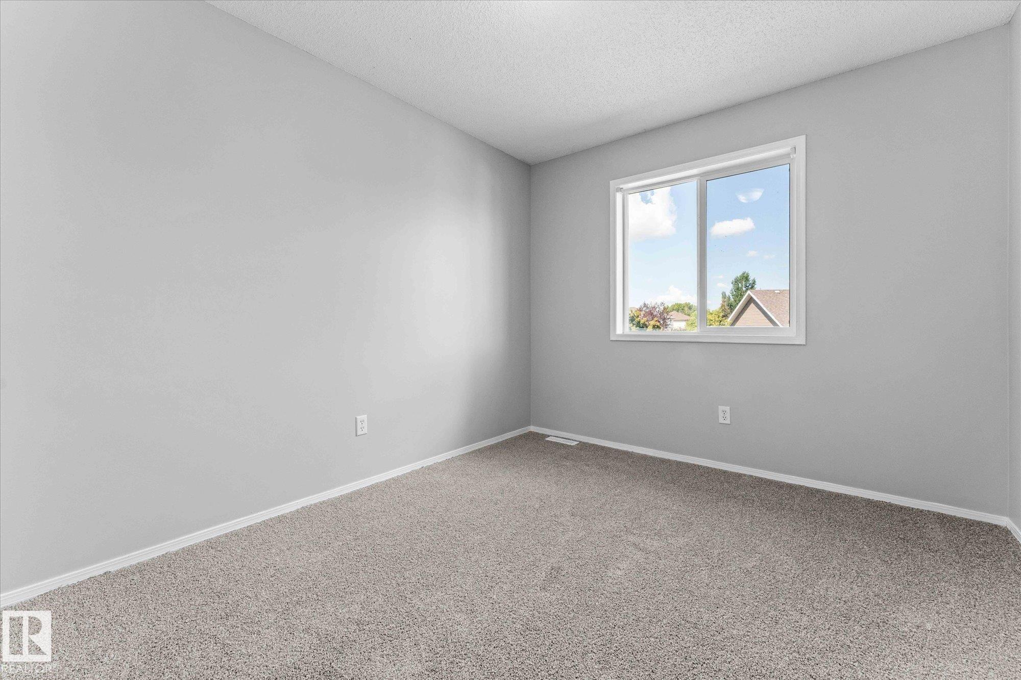 Photo 22 at 32 Nevis Close, North Ridge, St. Albert