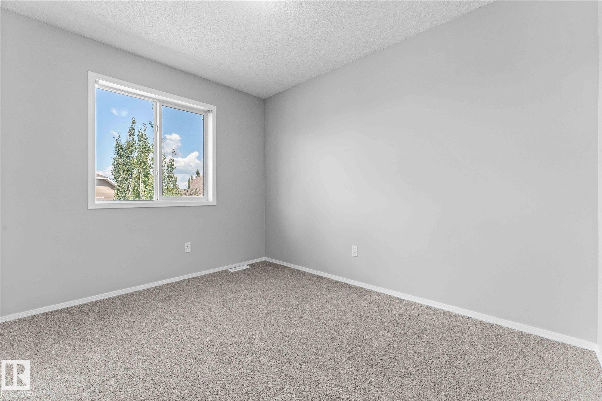 Photo 25 at 32 Nevis Close, North Ridge, St. Albert