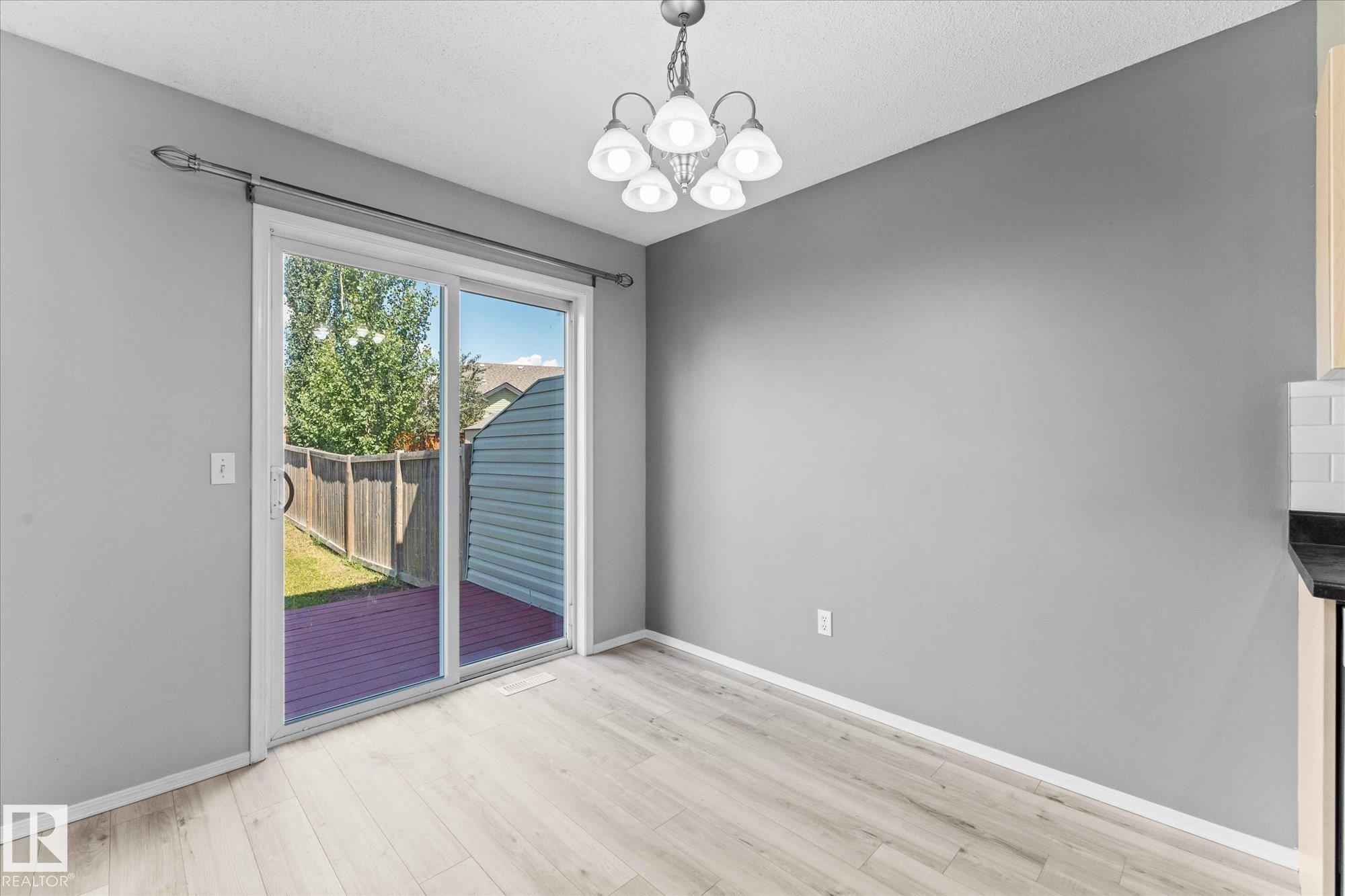 Photo 7 at 32 Nevis Close, North Ridge, St. Albert