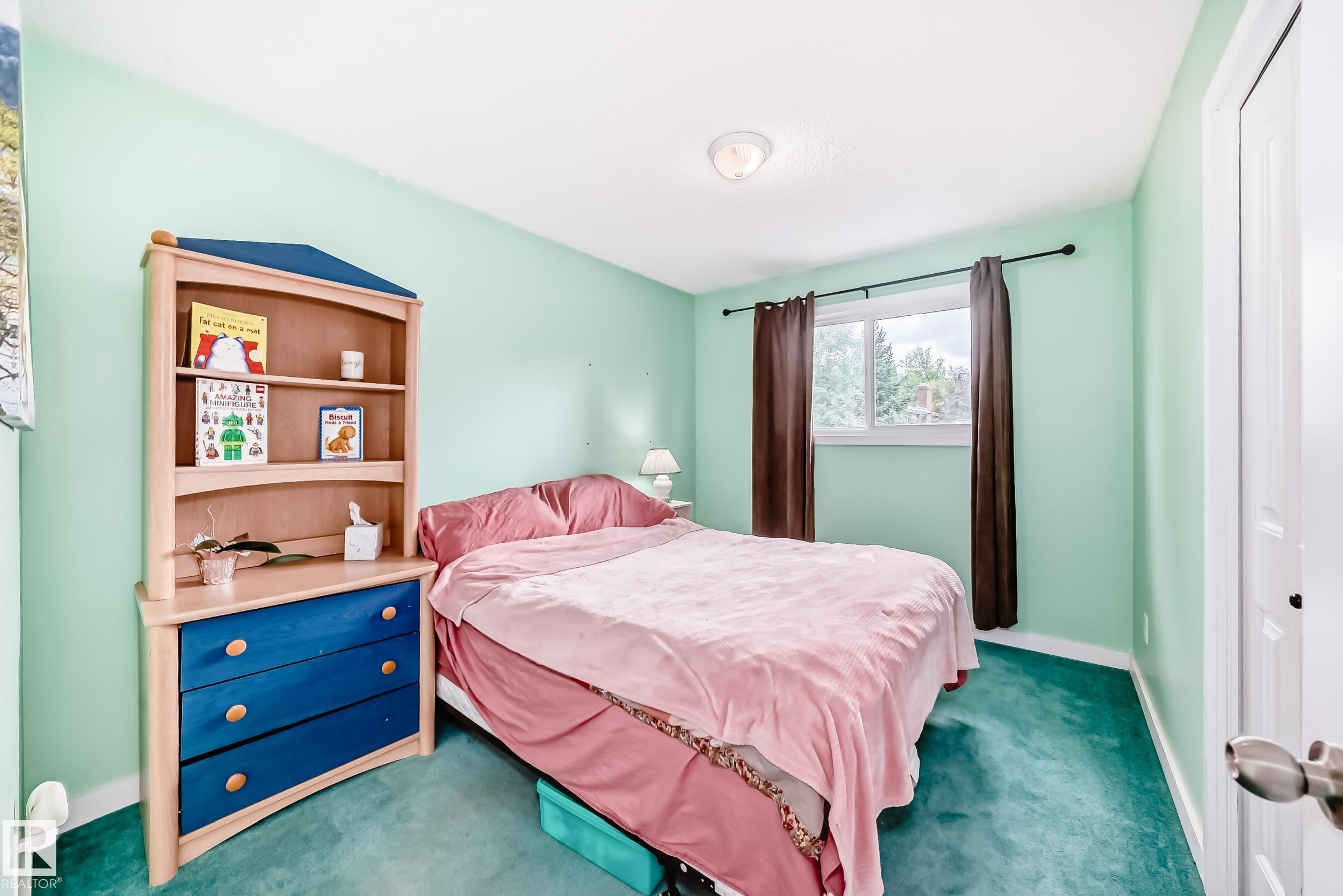 Photo 19 at 10 Abbey Crescent, Akinsdale, St. Albert