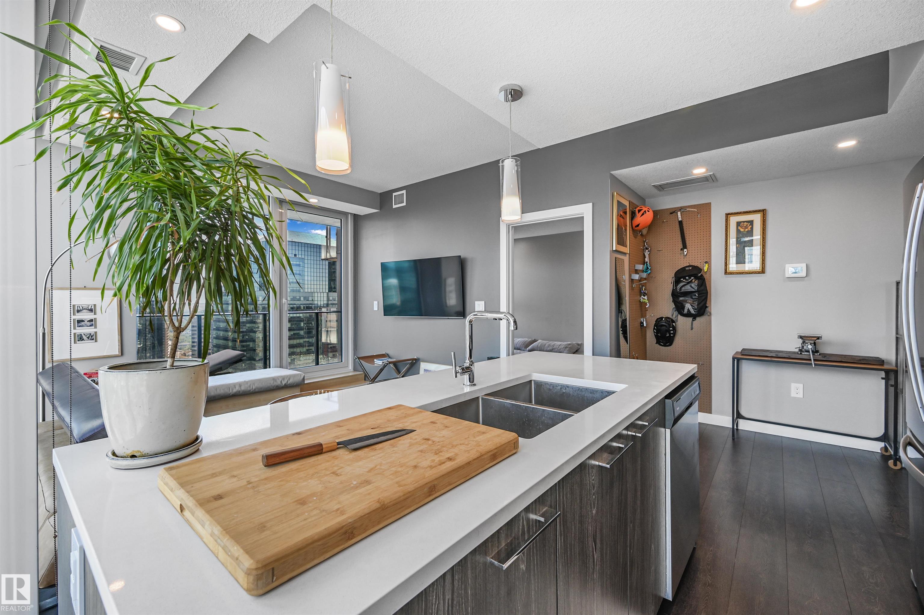 Photo 14 at 3003 - 10180 103 Street NW, Downtown, Edmonton